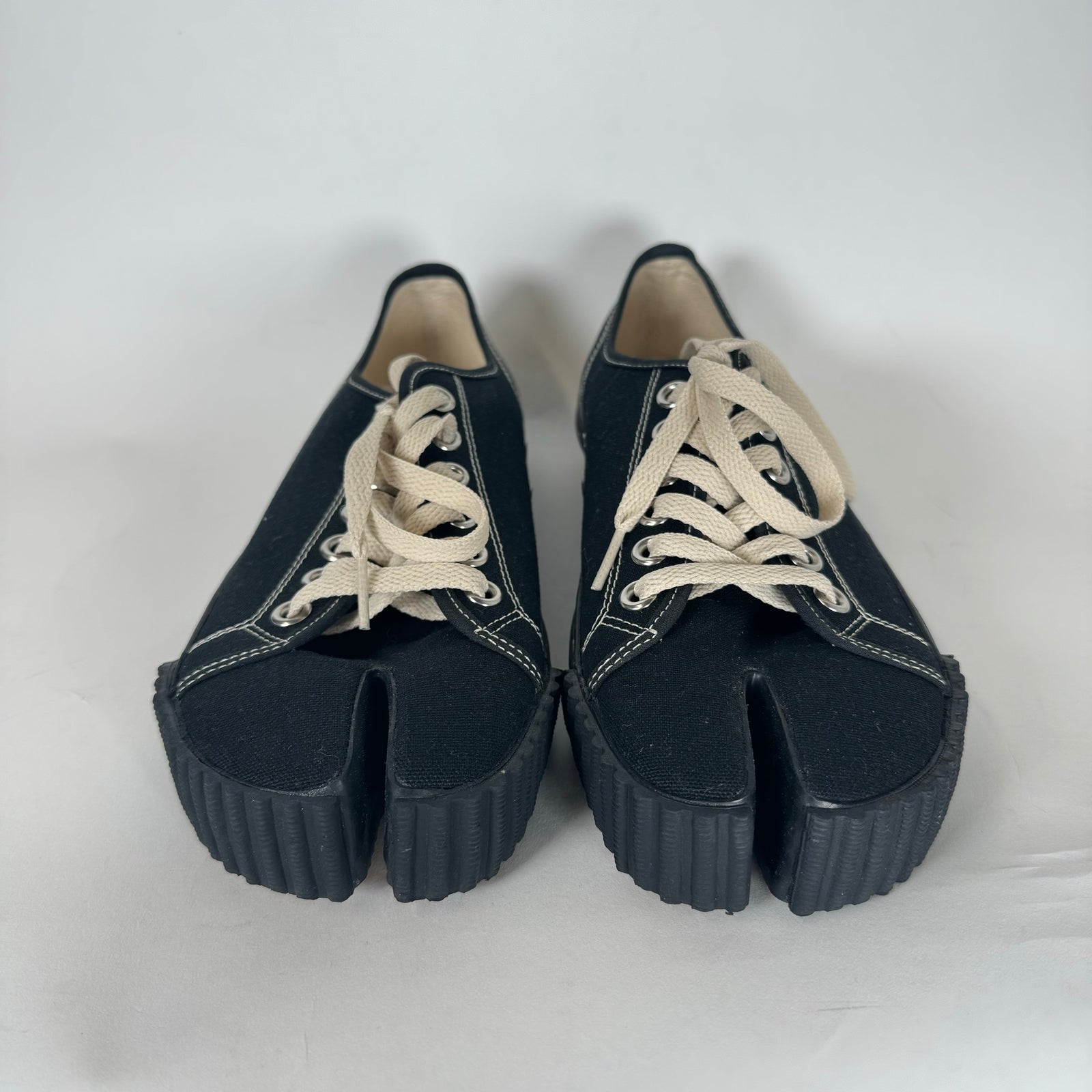 Maison Margiela Black Canvas Tabi Low Top Sneaker Size 39
