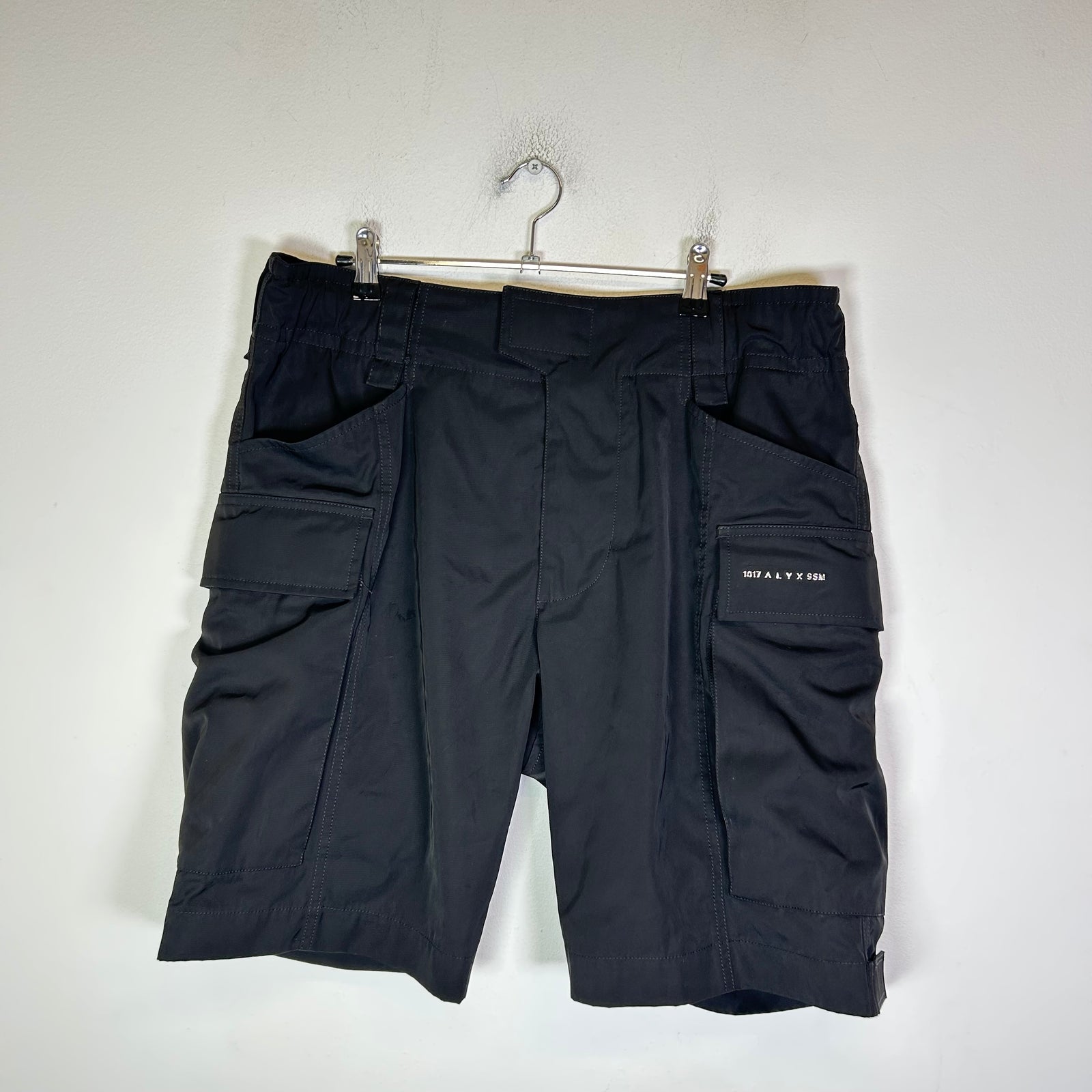 1017 ALYX 9SM Tactical Cargo Shorts