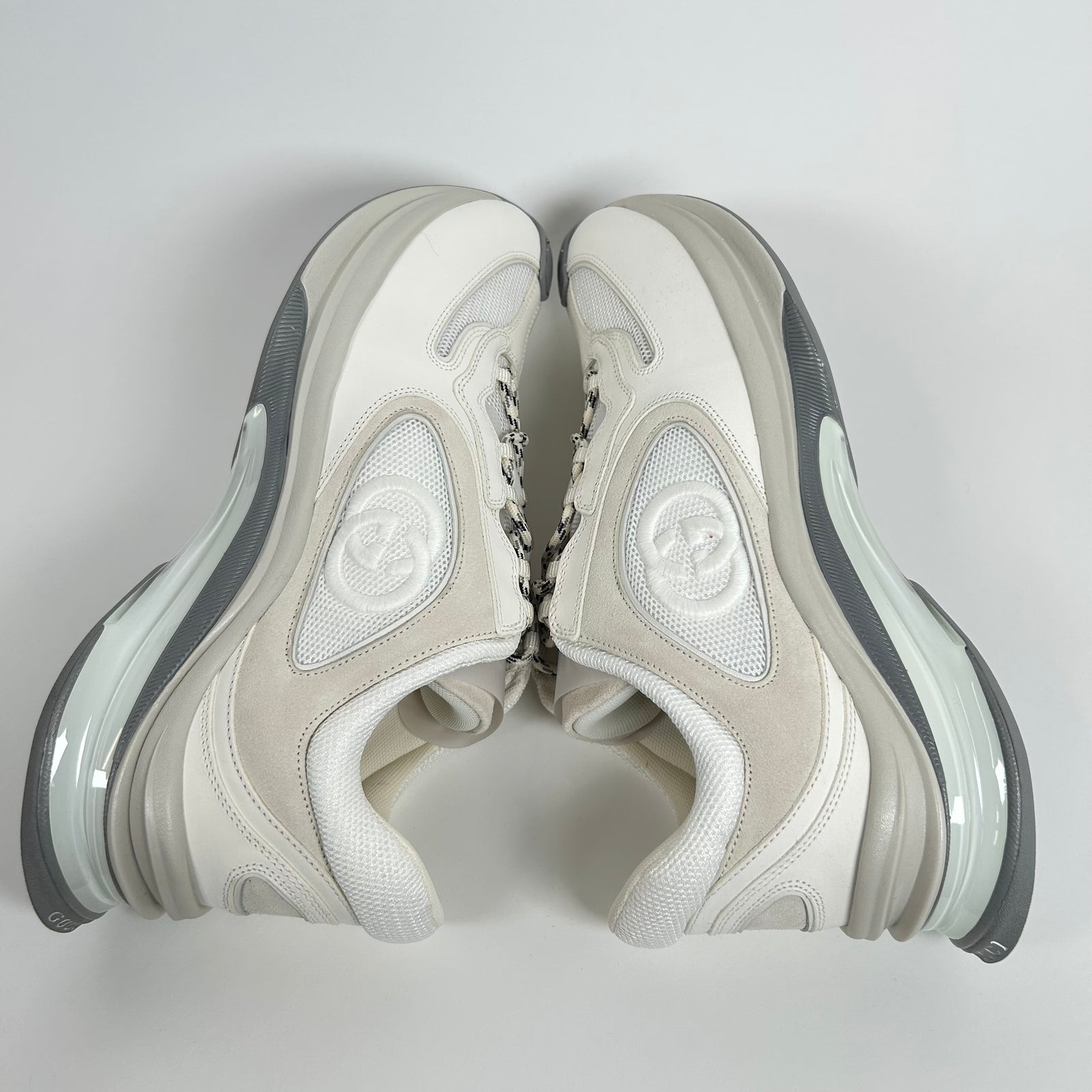 Gucci White Interlocking G Runner Size GG 10