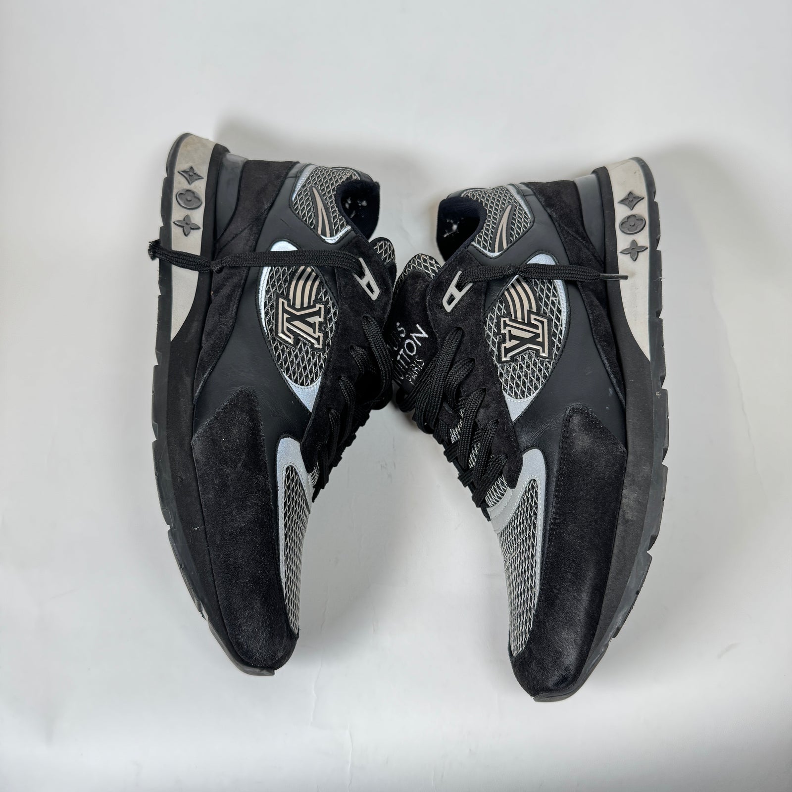Louis Vuitton Black Runaway Sneaker Size LV 9