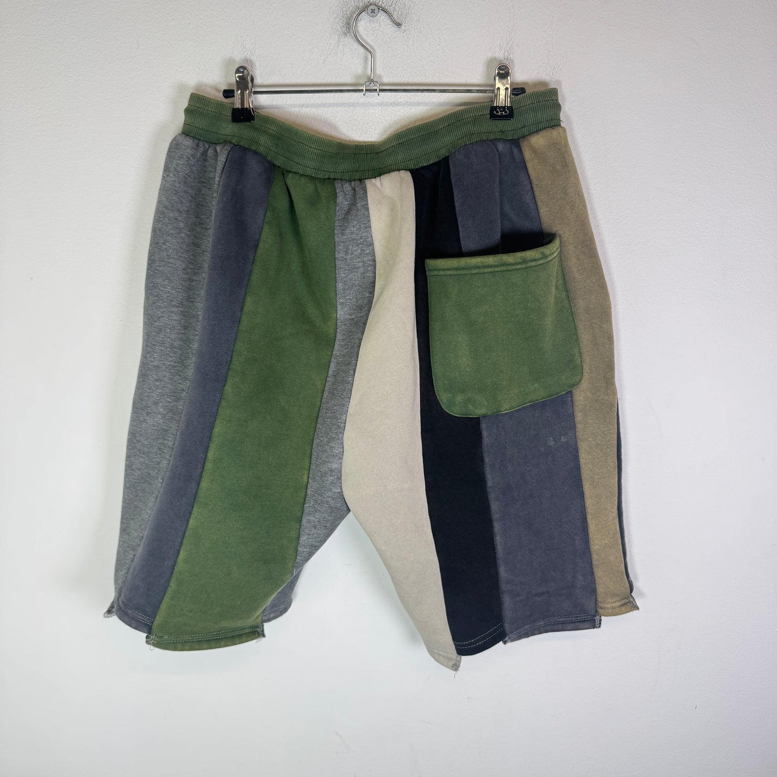 GV Gallery Raspberry Hills Bonsai Shorts Size S