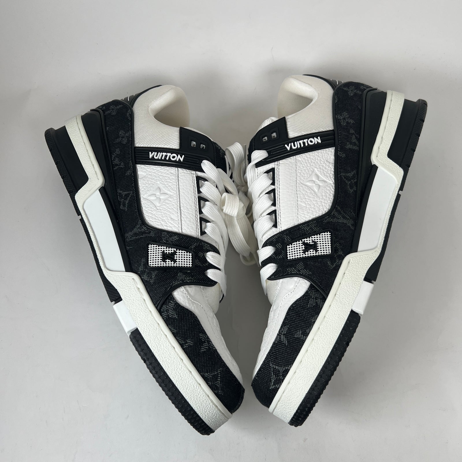 Louis Vuitton Black Noir Denim Monogram Trainer Size LV 9