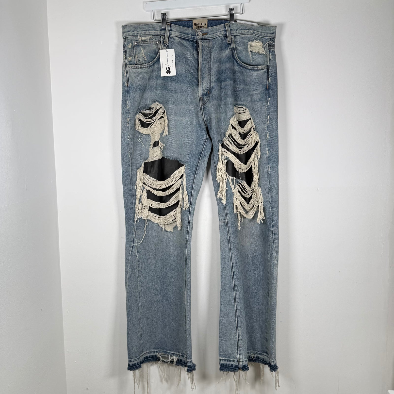 Gallery Dept. 'Cornell' Flare Denim Size 40
