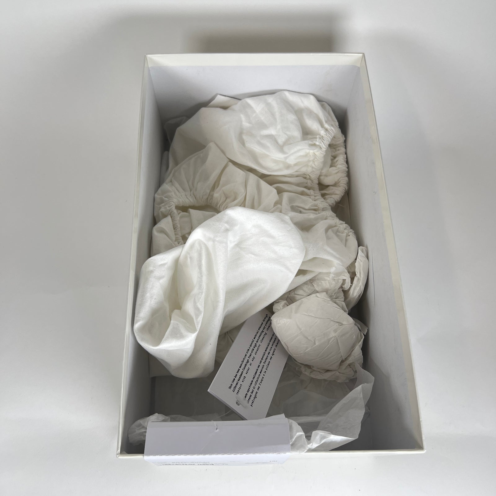 Maison Margiela White Paint Splatter Gats Size 42
