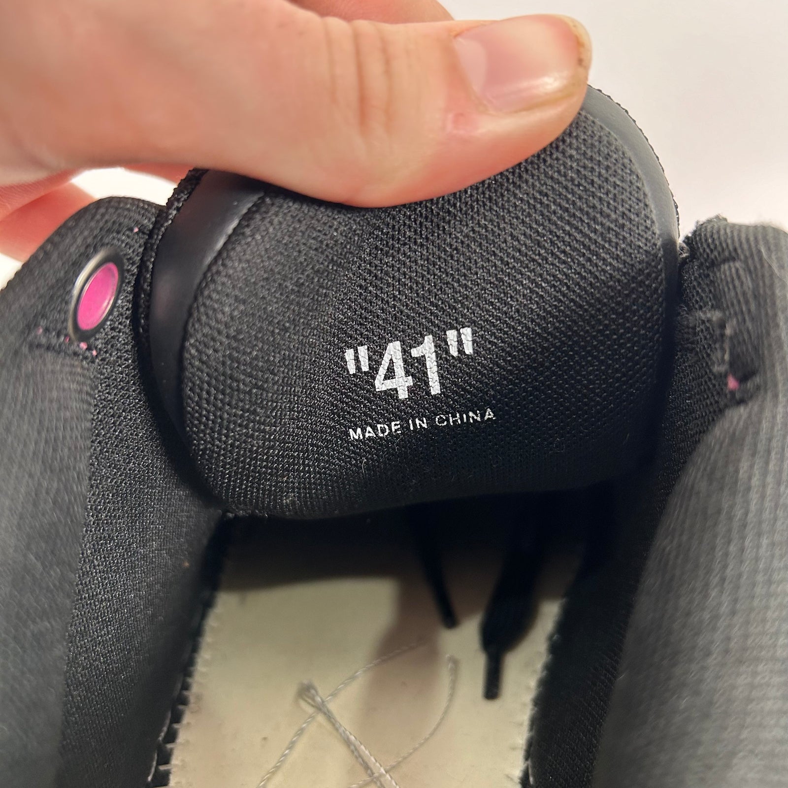 Off-White Pink Out-of-Office Sneakers Size 41