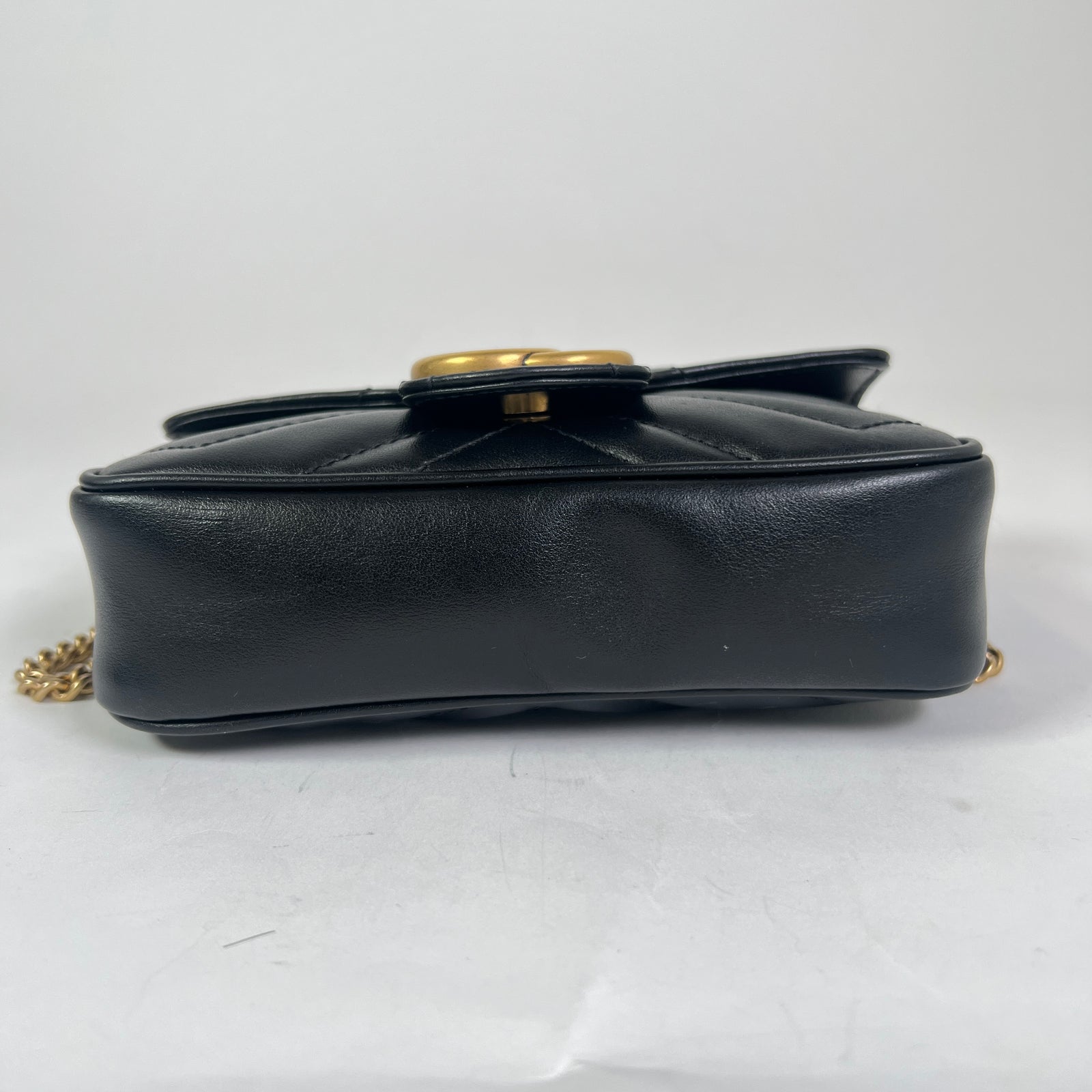 Gucci Super Mini GG Marmont Bag