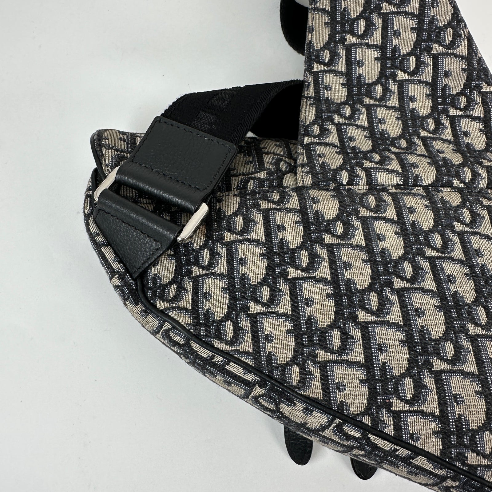 Dior Mens Oblique Saddle Crossbody Bag