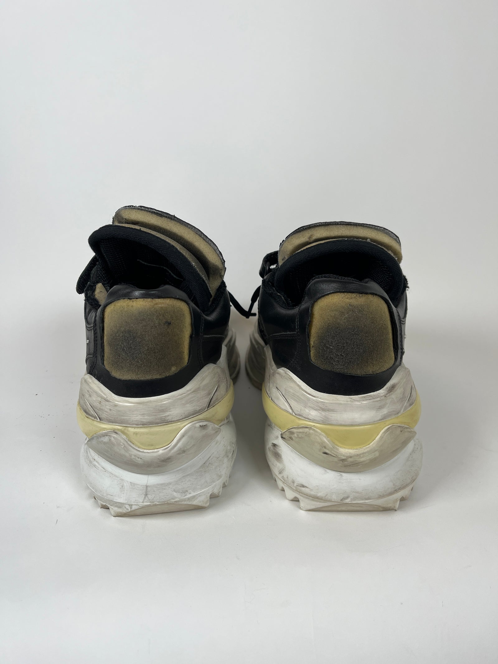 Maison Margiela Black/Gold Retro Fit Sneaker Size 43