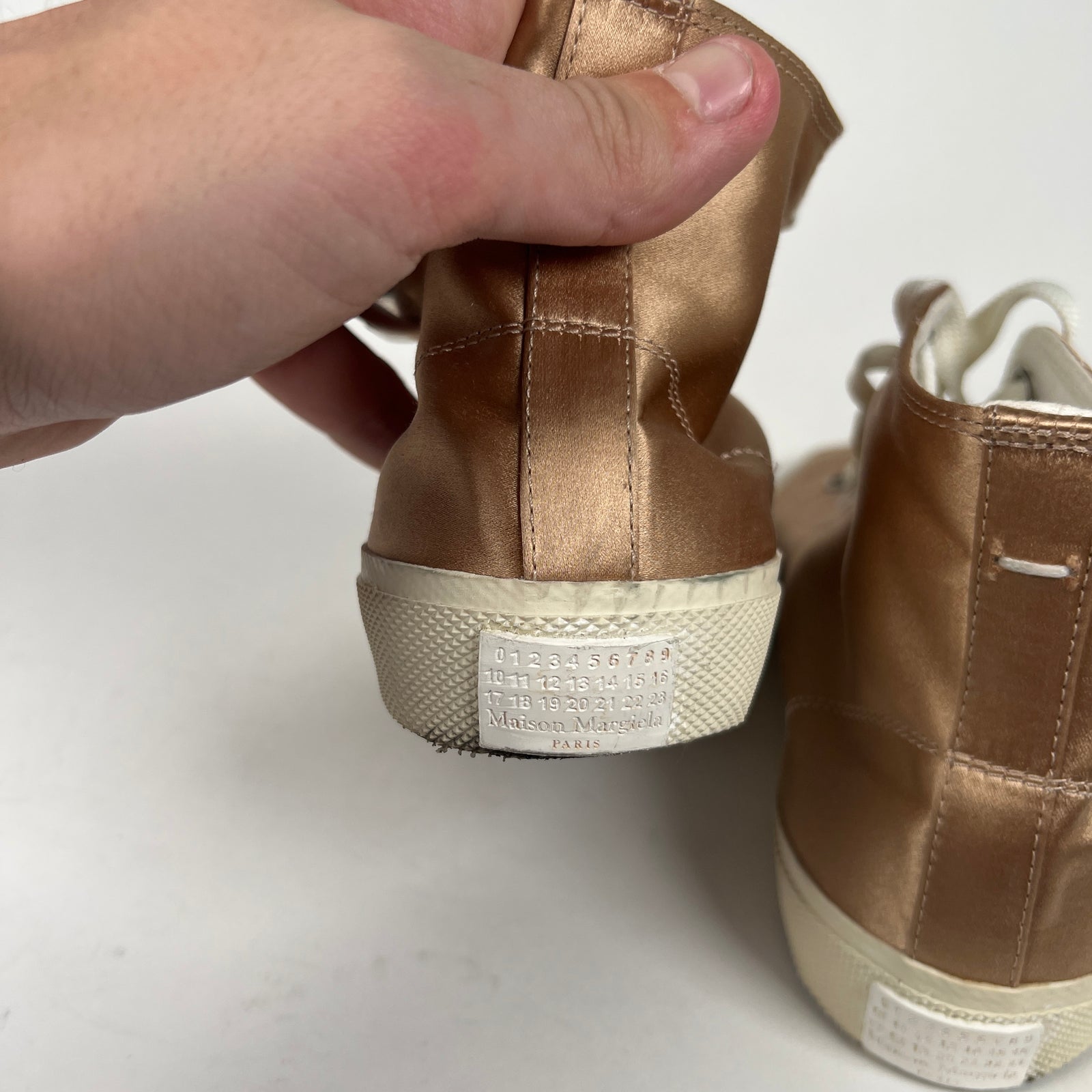 Maison Margiela Neutral Tabi Sneakers Size 5