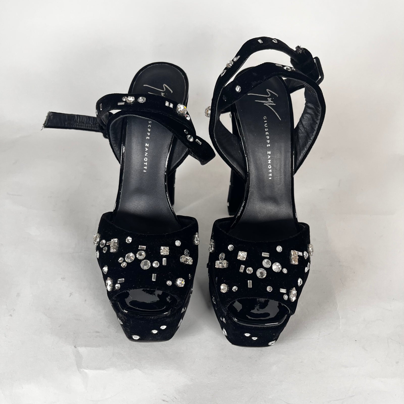 Giuseppe Crystal Velour Pumps Size 37