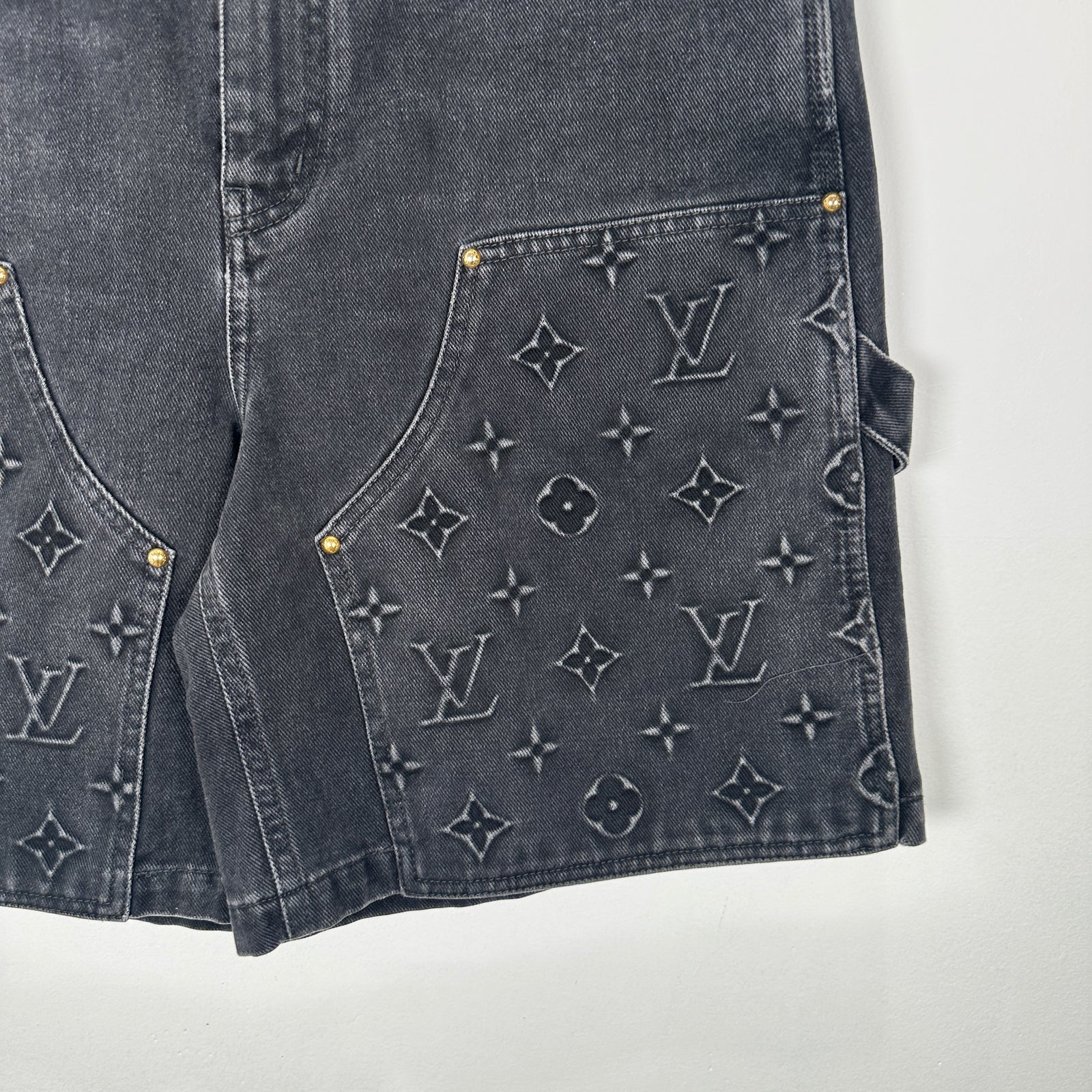 Louis Vuitton Black Denim Carpenter Shorts Size 32