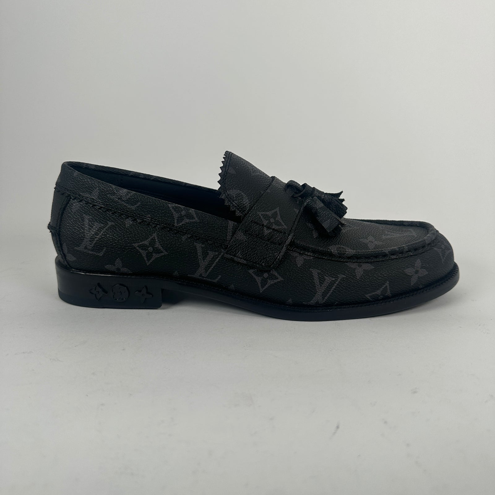 Louis Vuitton Black Monogram Major Loafer Size 9