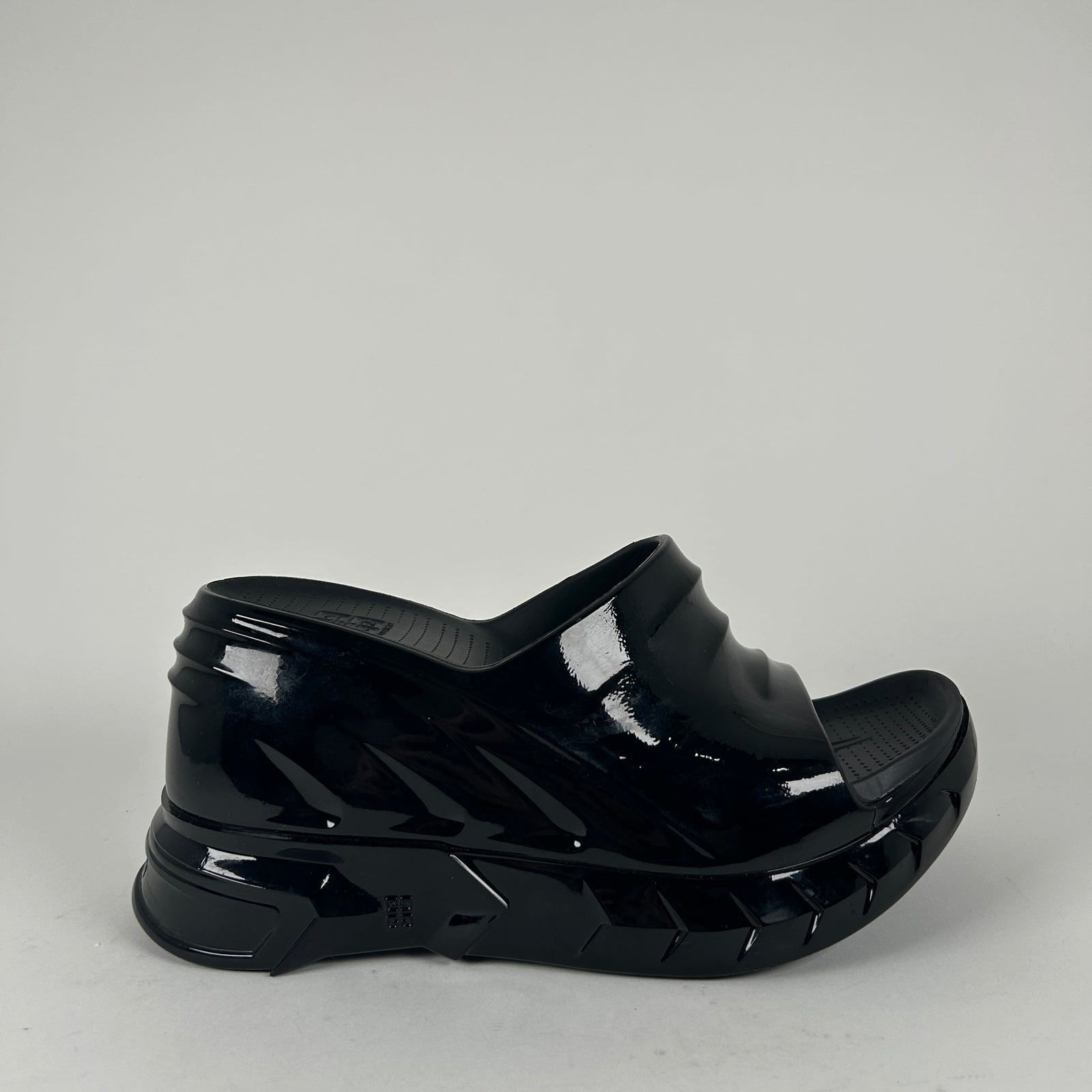 Givenchy Marshmallow Wedge Sandal Black Size 39