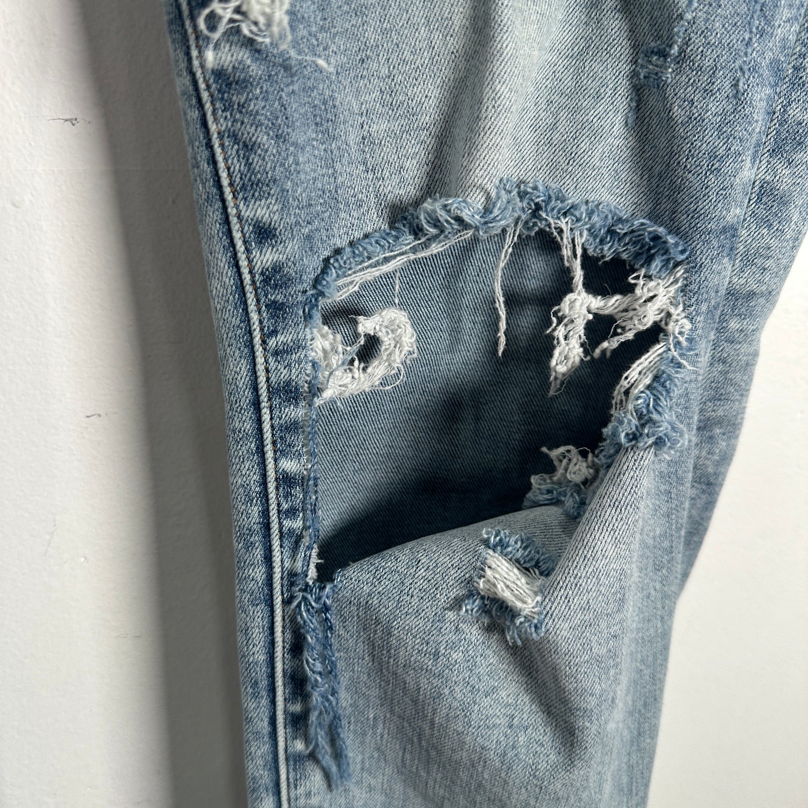 Amiri Light Wash Black Patch MX1 Jeans Size 36