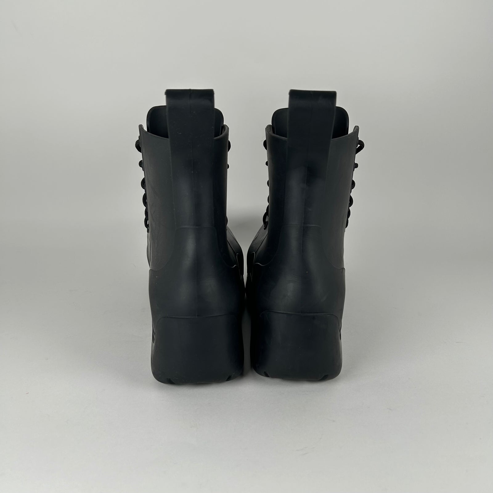 Bottega Veneta Lace Up Puddle Boots Size 10