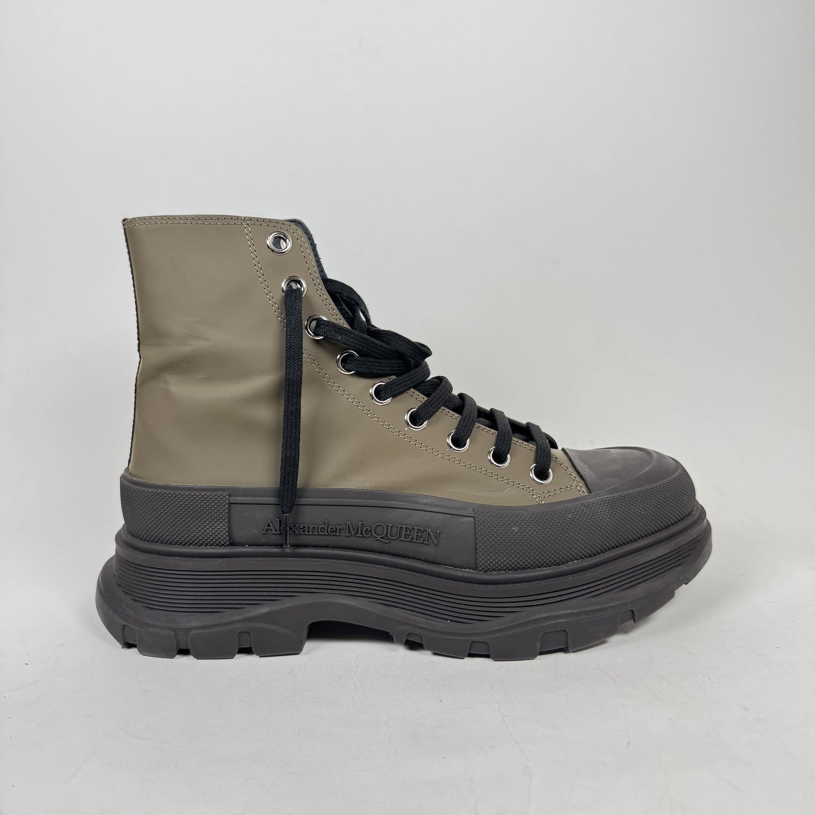 Alexander McQueen Olive Tread Slick Boots Size 42