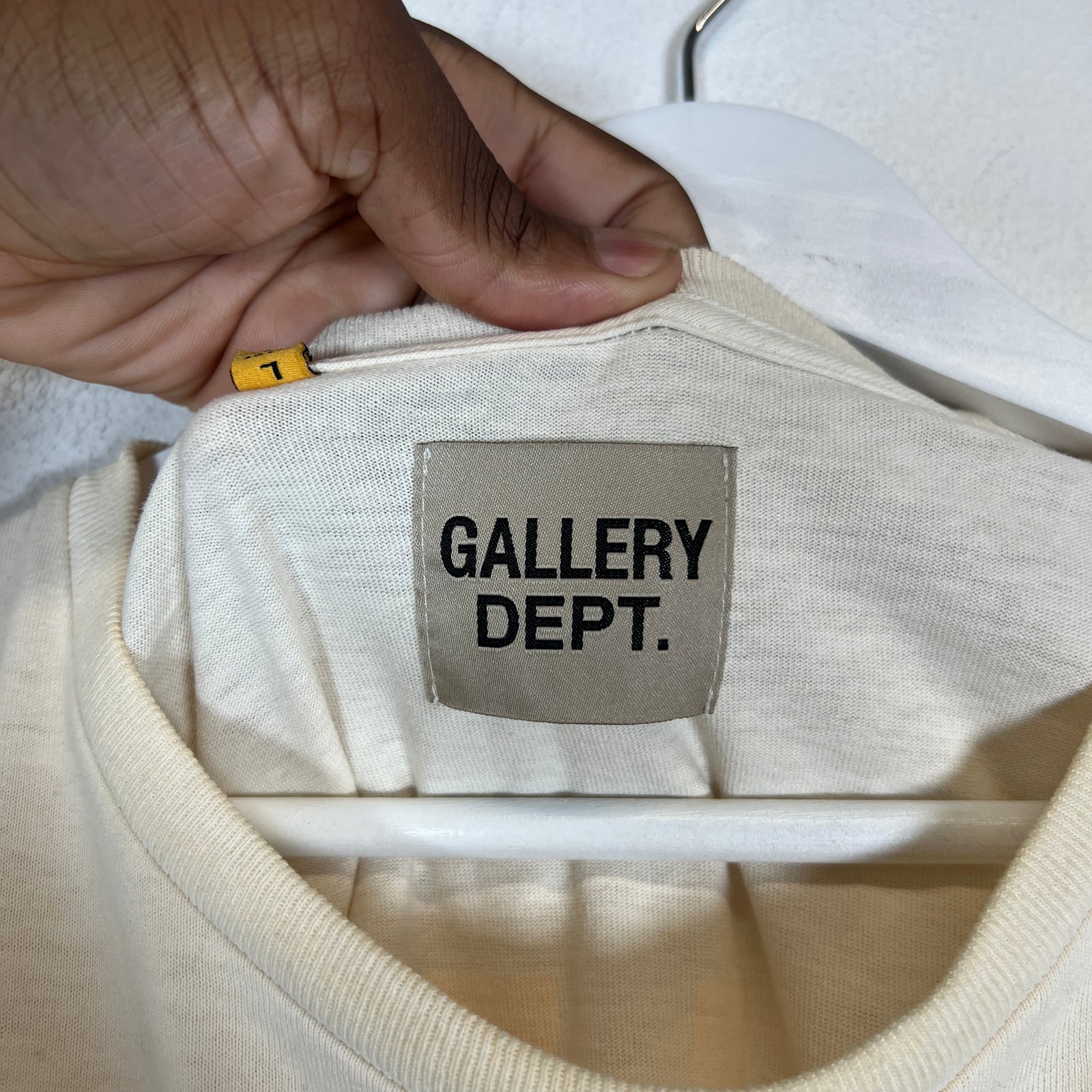 Gallery Dept Cream Venice Car Show T-Shirt Size L