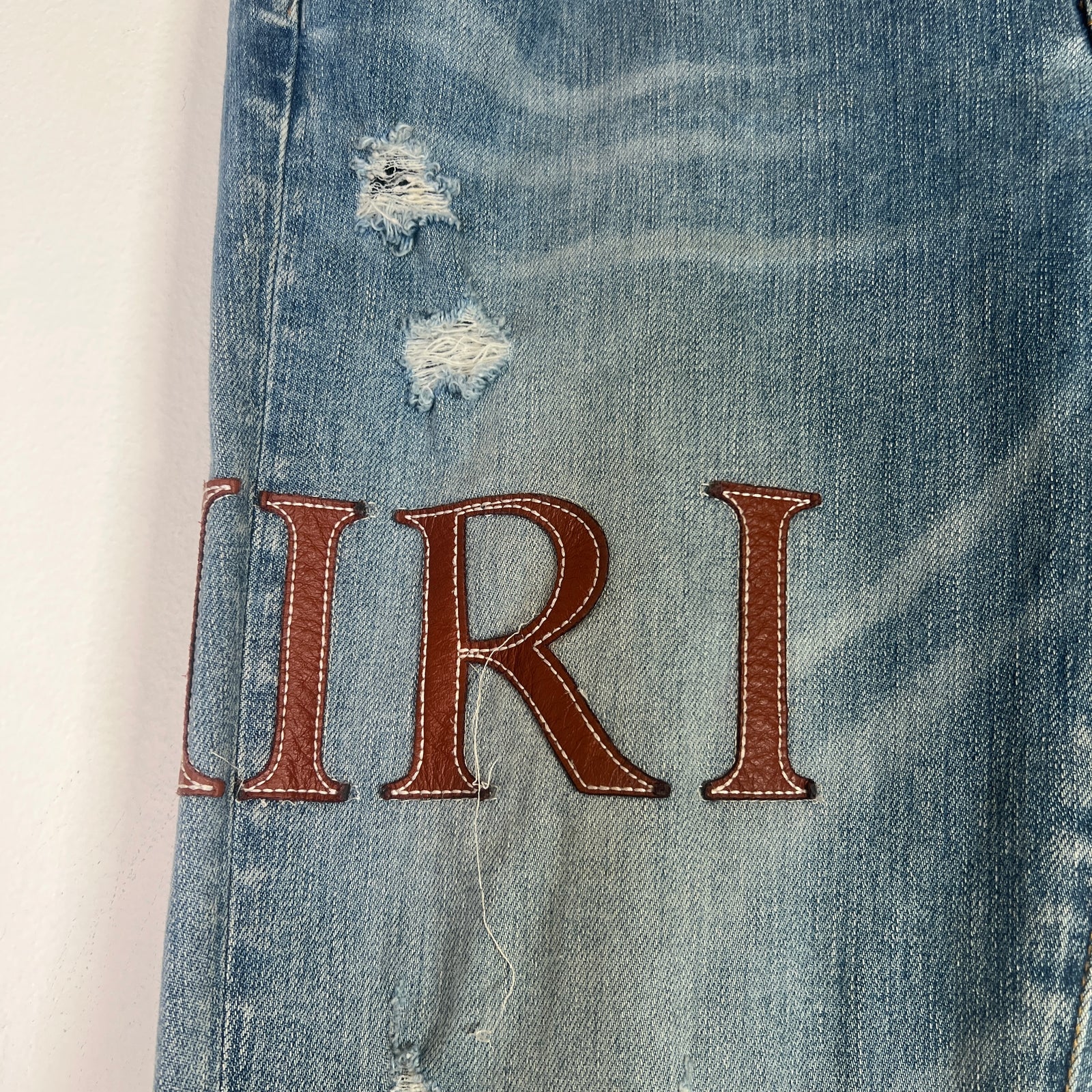 Amiri Clay Indigo Leather Stitch Logo Jeans Size 33