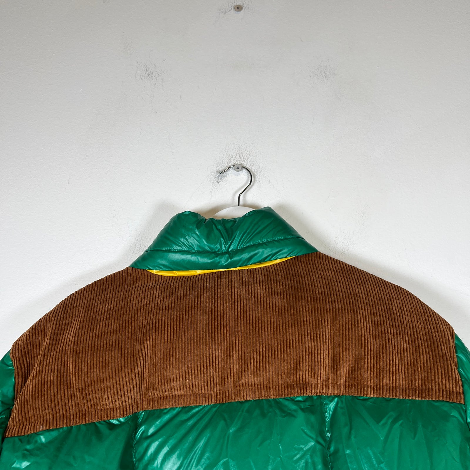 Moncler Ain Green Short Down Jacket Size 5