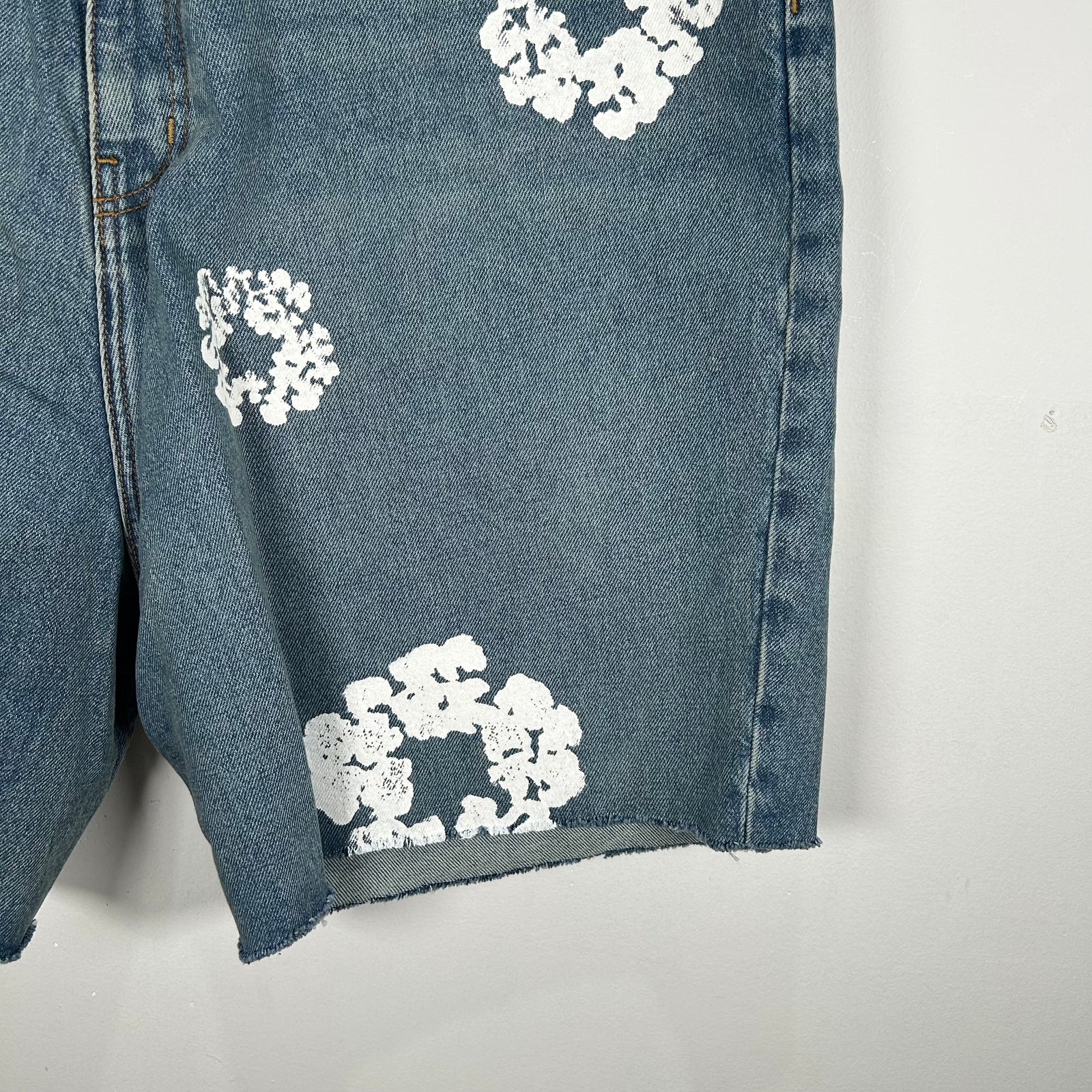 Denim Tears Wreath Logo Denim Shorts Size 38