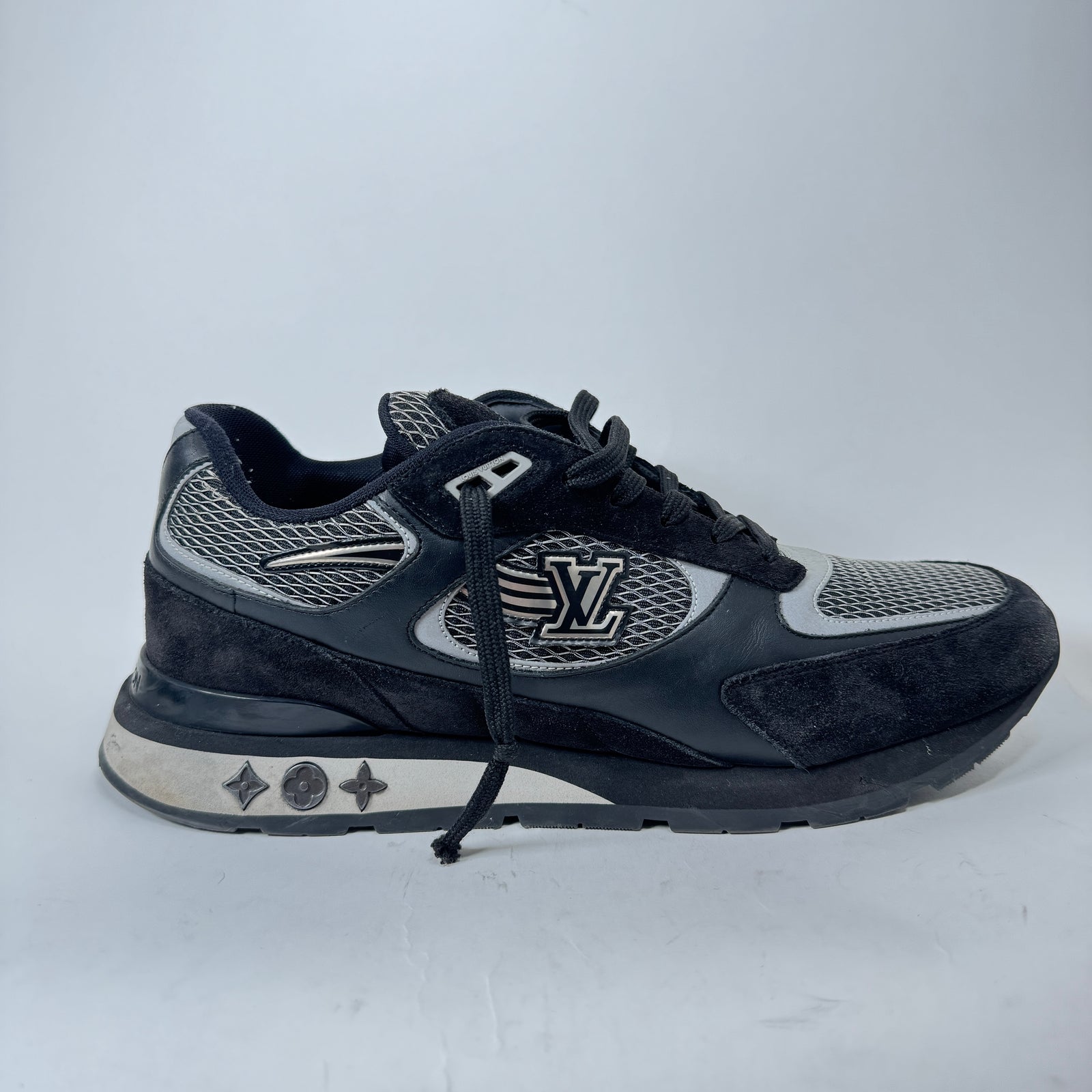 Louis Vuitton Black Runaway Sneaker Size LV 9