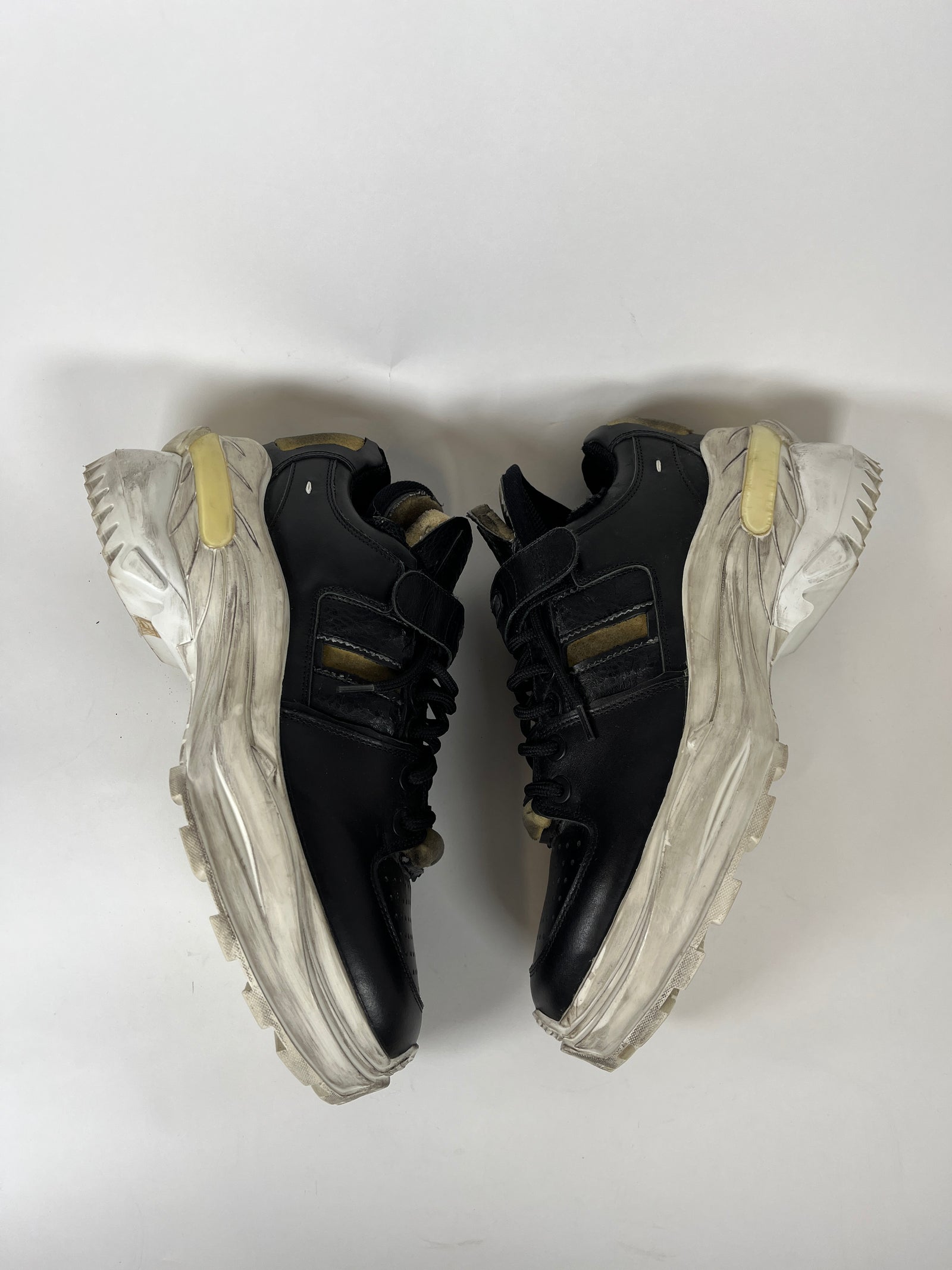 Maison Margiela Black/Gold Retro Fit Sneaker Size 43