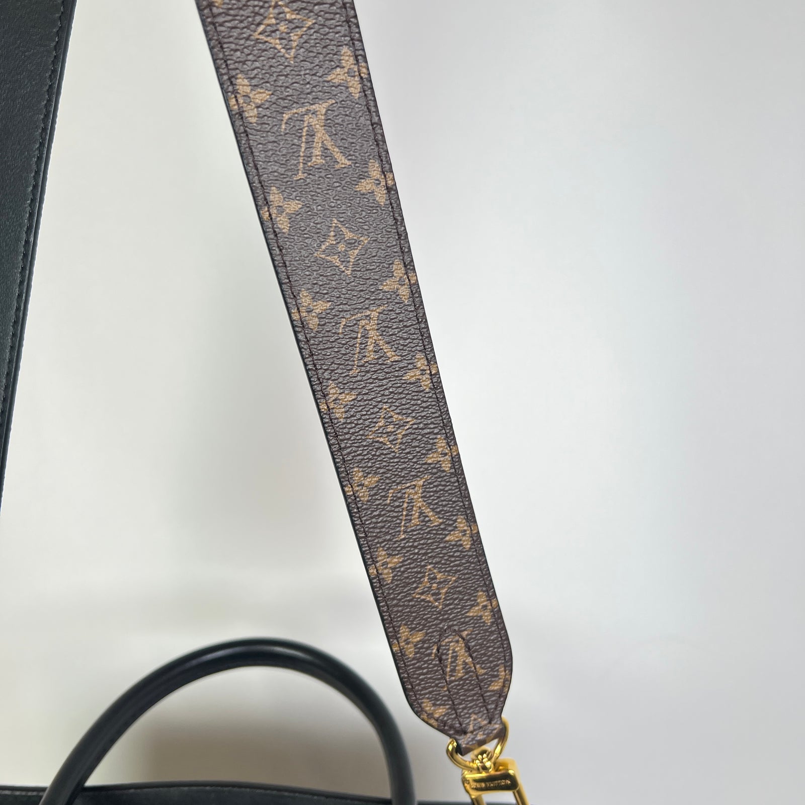 Louis Vuitton Epi Leather Sac Plat GM Tote Bag