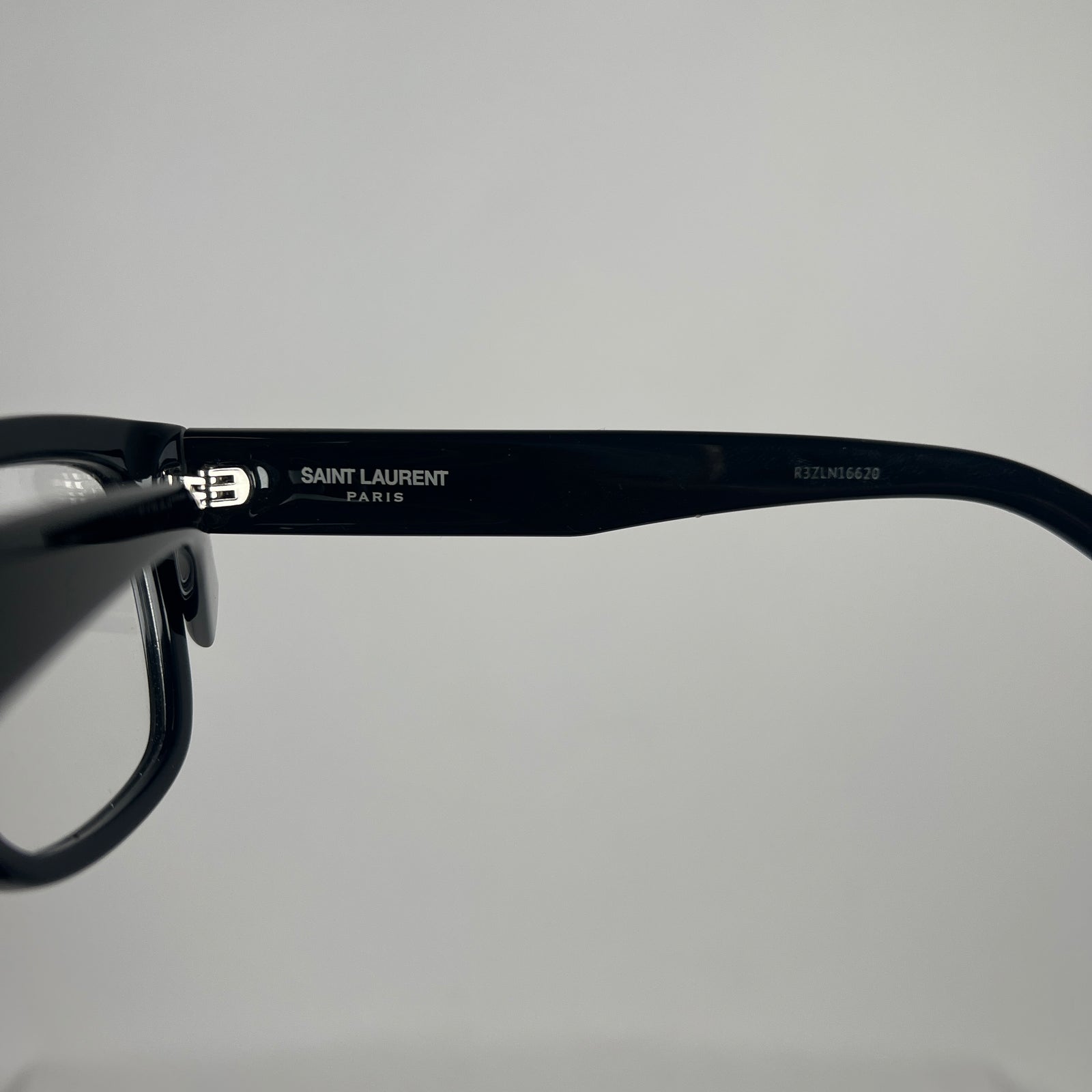 Saint Laurent SL 677 Rectangle Glasses