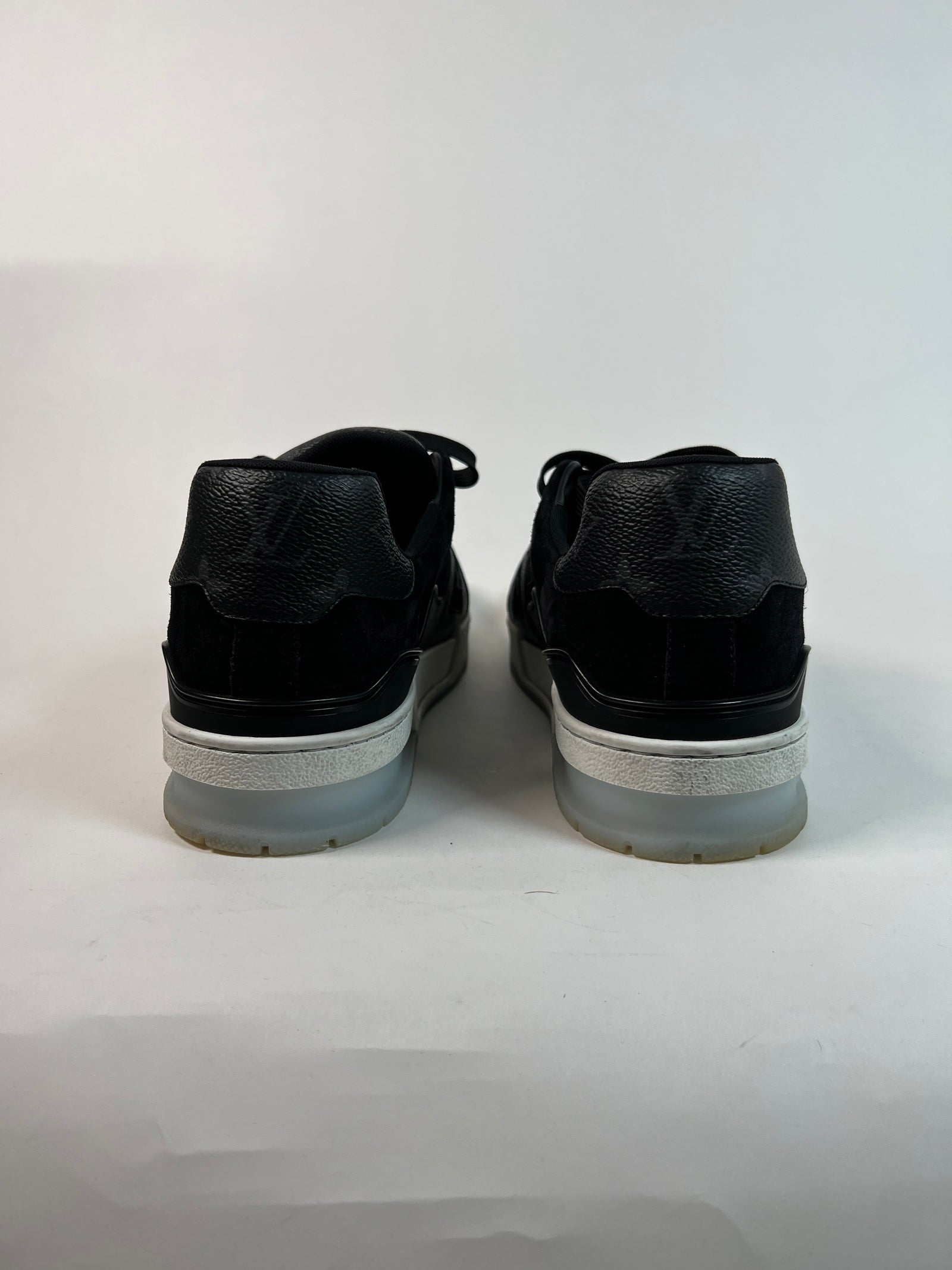 Louis Vuitton Black Monogram Trainers Sz LV8