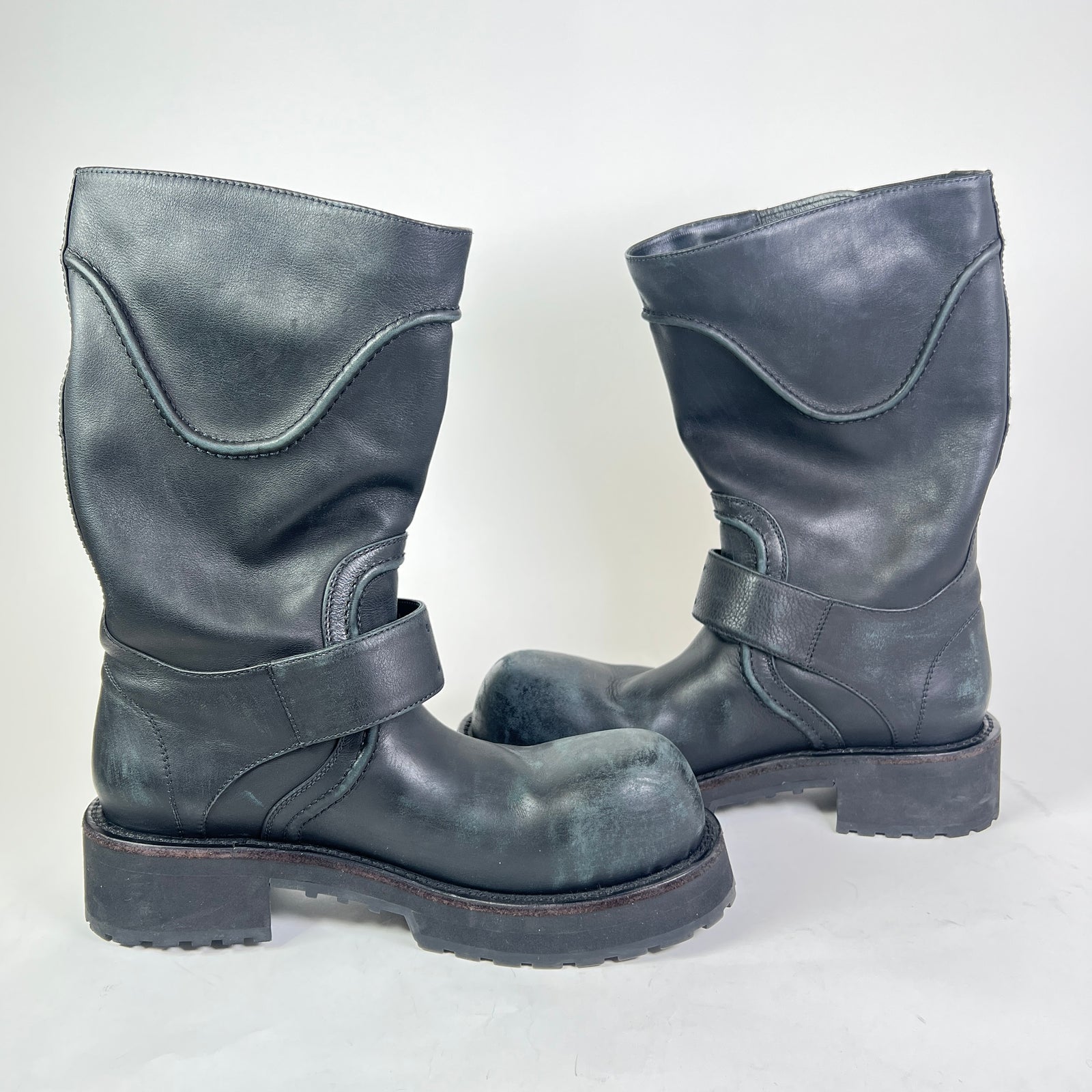 Balenciaga Venom Leather Boots