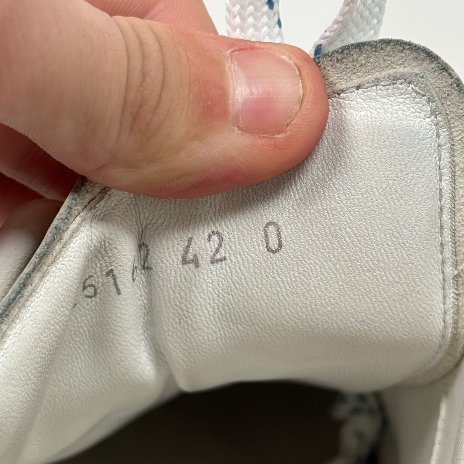 Alexander McQueen White/Blue Croc Embossed Sneaker Size 42