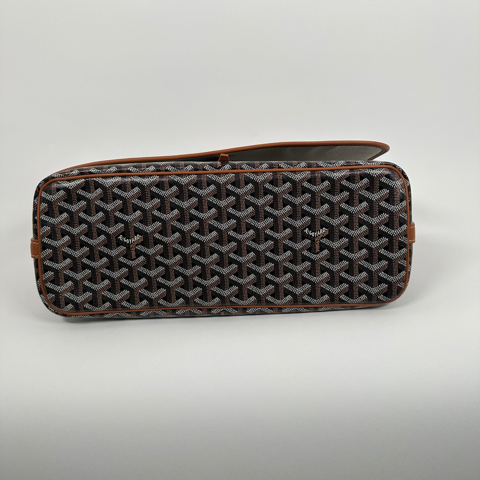 Goyard Capetien MM Messenger Bag