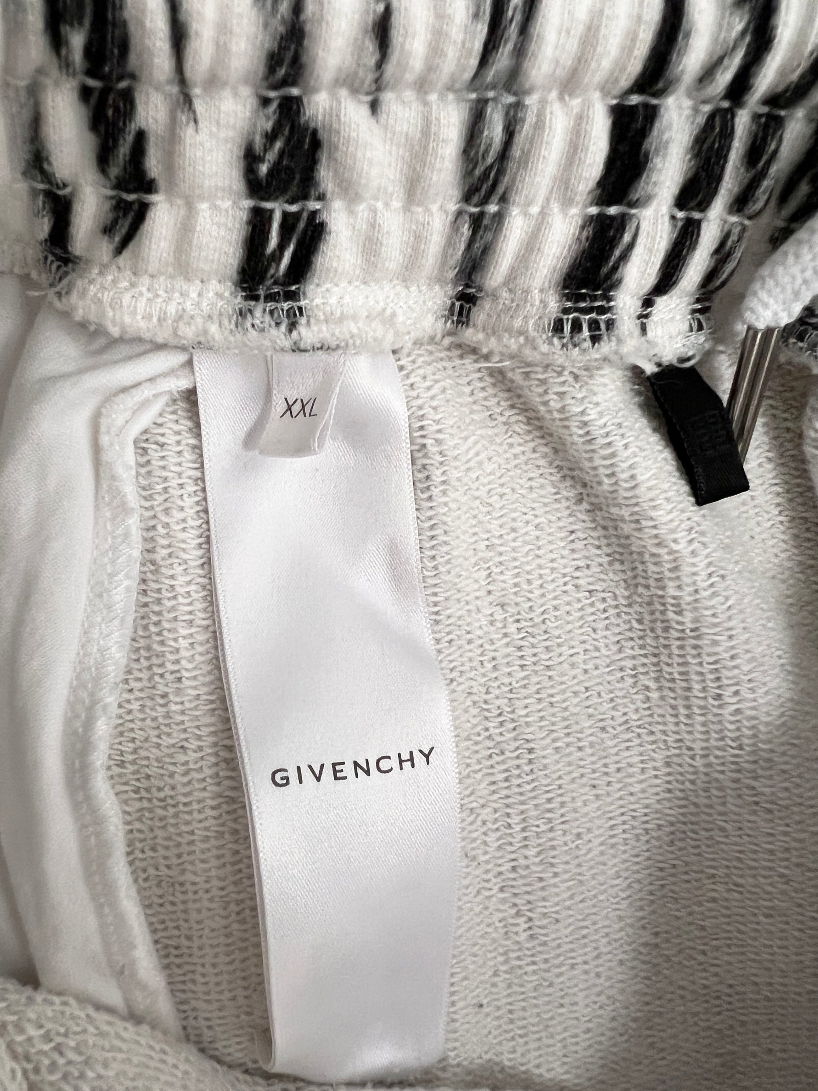 Givenchy Zebra Shorts Size 2X-Large