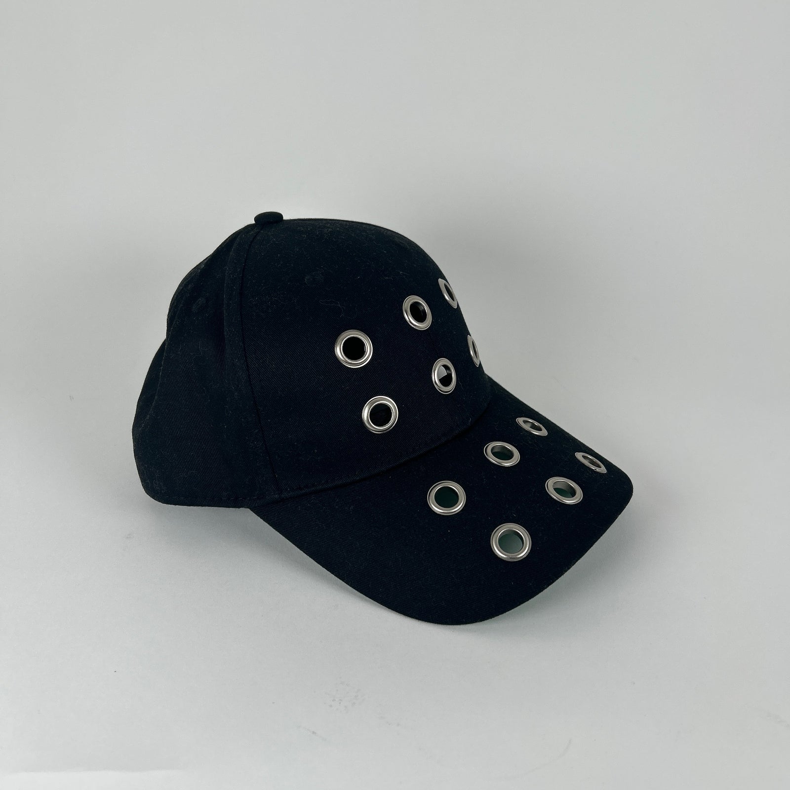 Demmo Grommet Black Hat