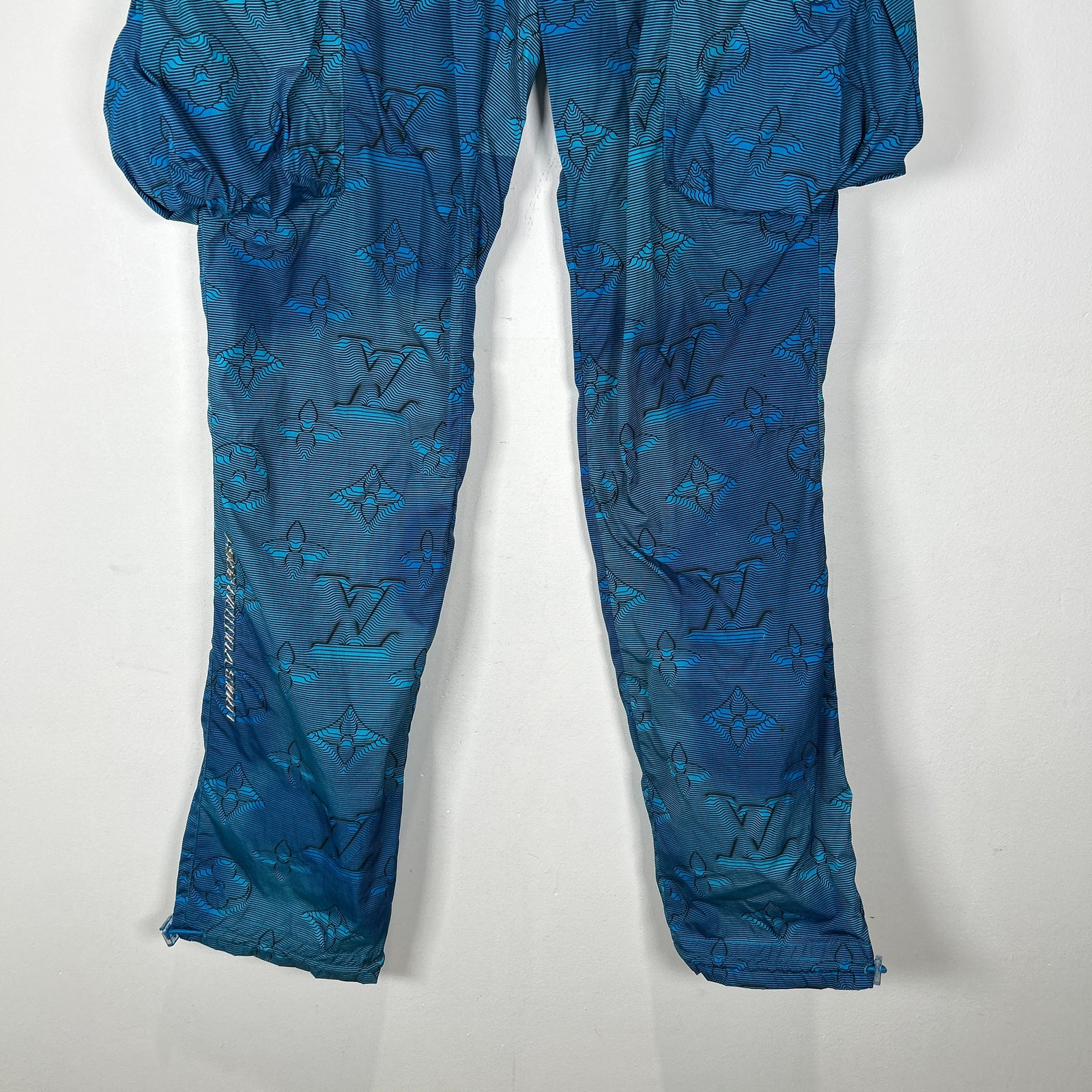 Louis Vuitton 2054 3D Pocket Monogram Cargo Pants Size 30