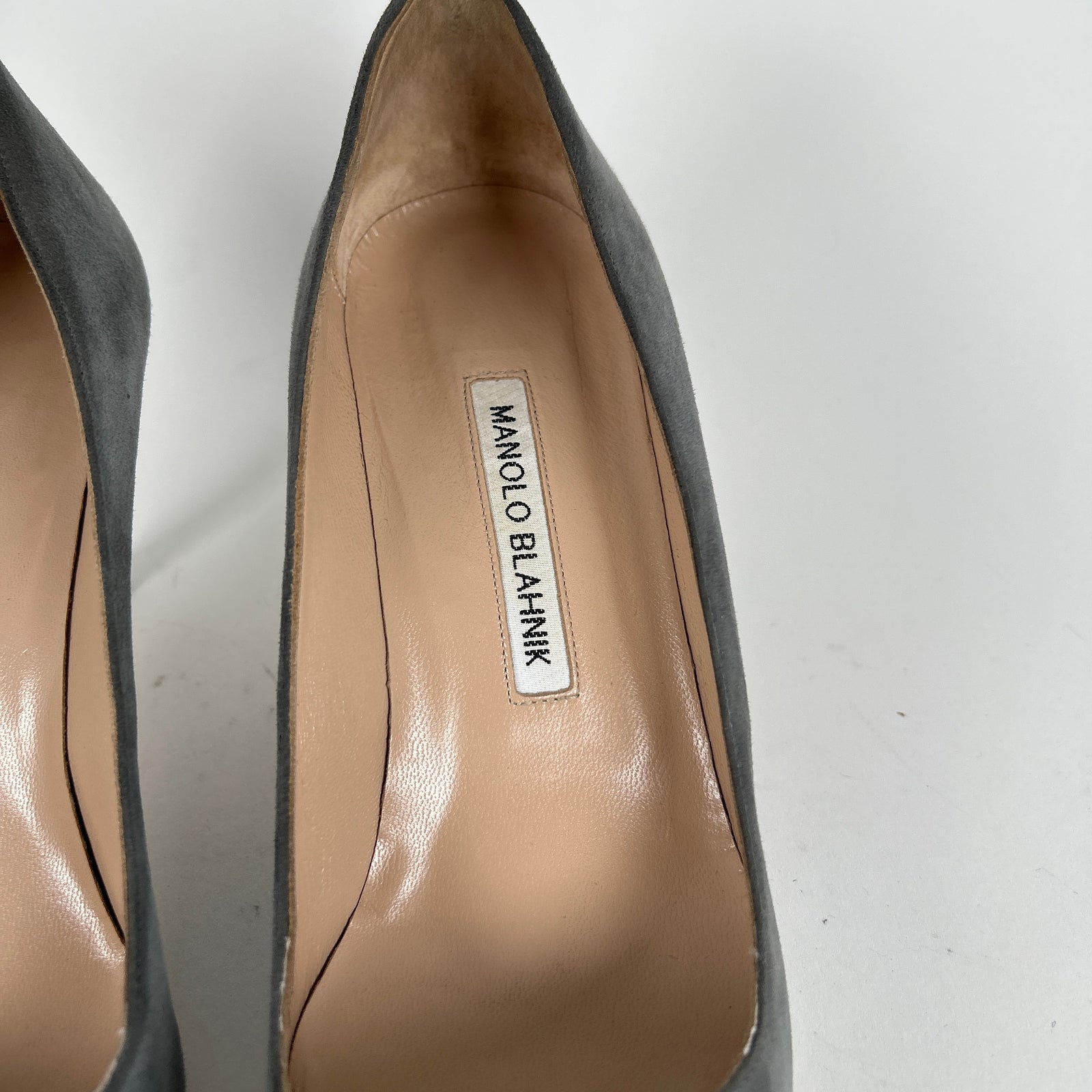 Manolo Blahnik Grey Suede Pump Heels Size 38