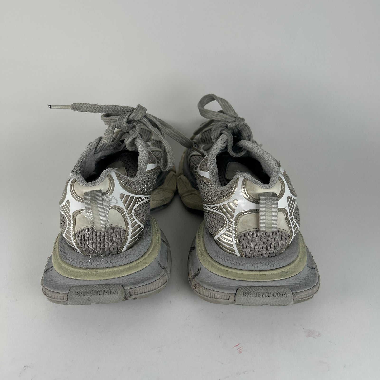 Balenciaga Eggshell 3XL Low Tops Size 40