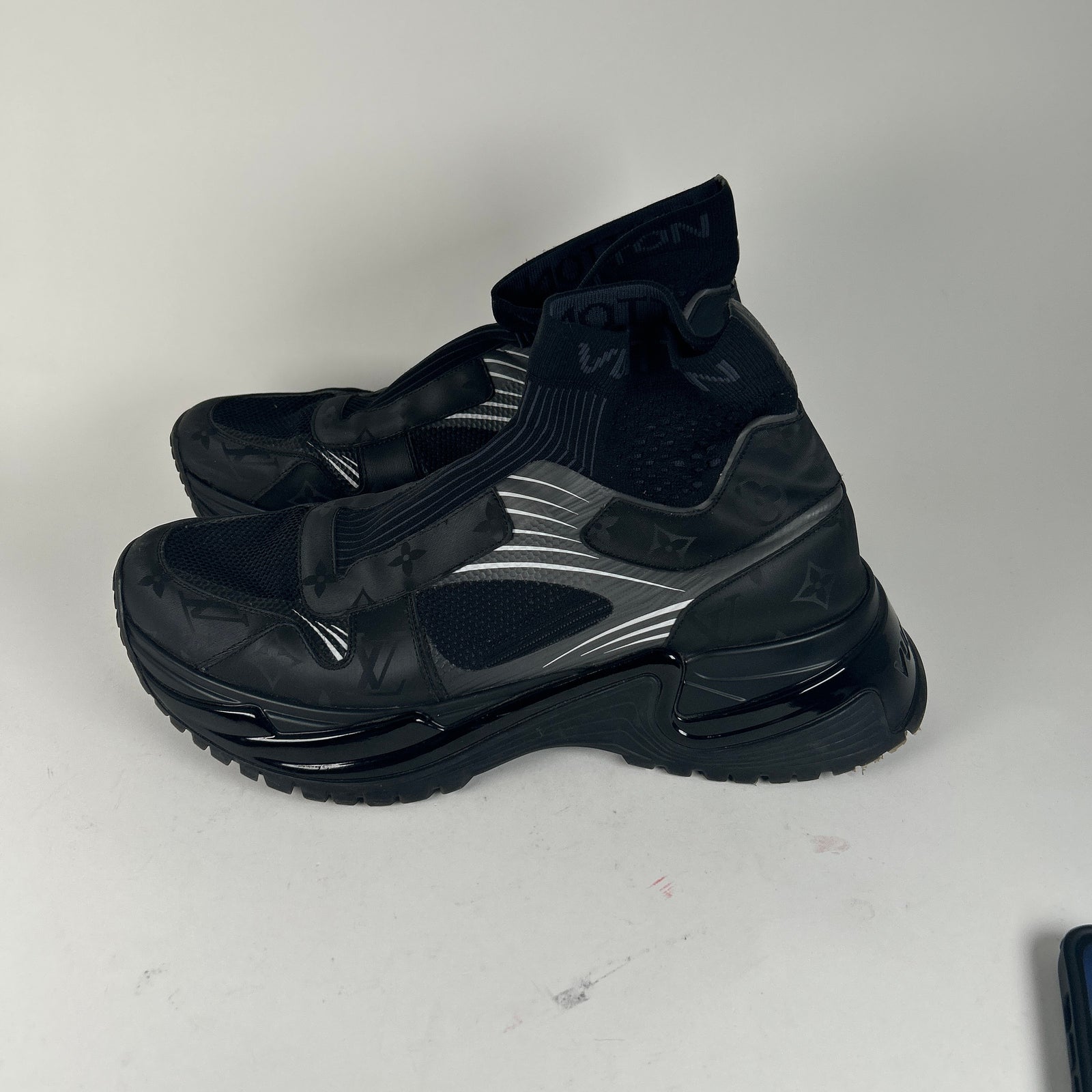 Louis Vuitton Run Away Pulse Sneaker Size LV 9.5
