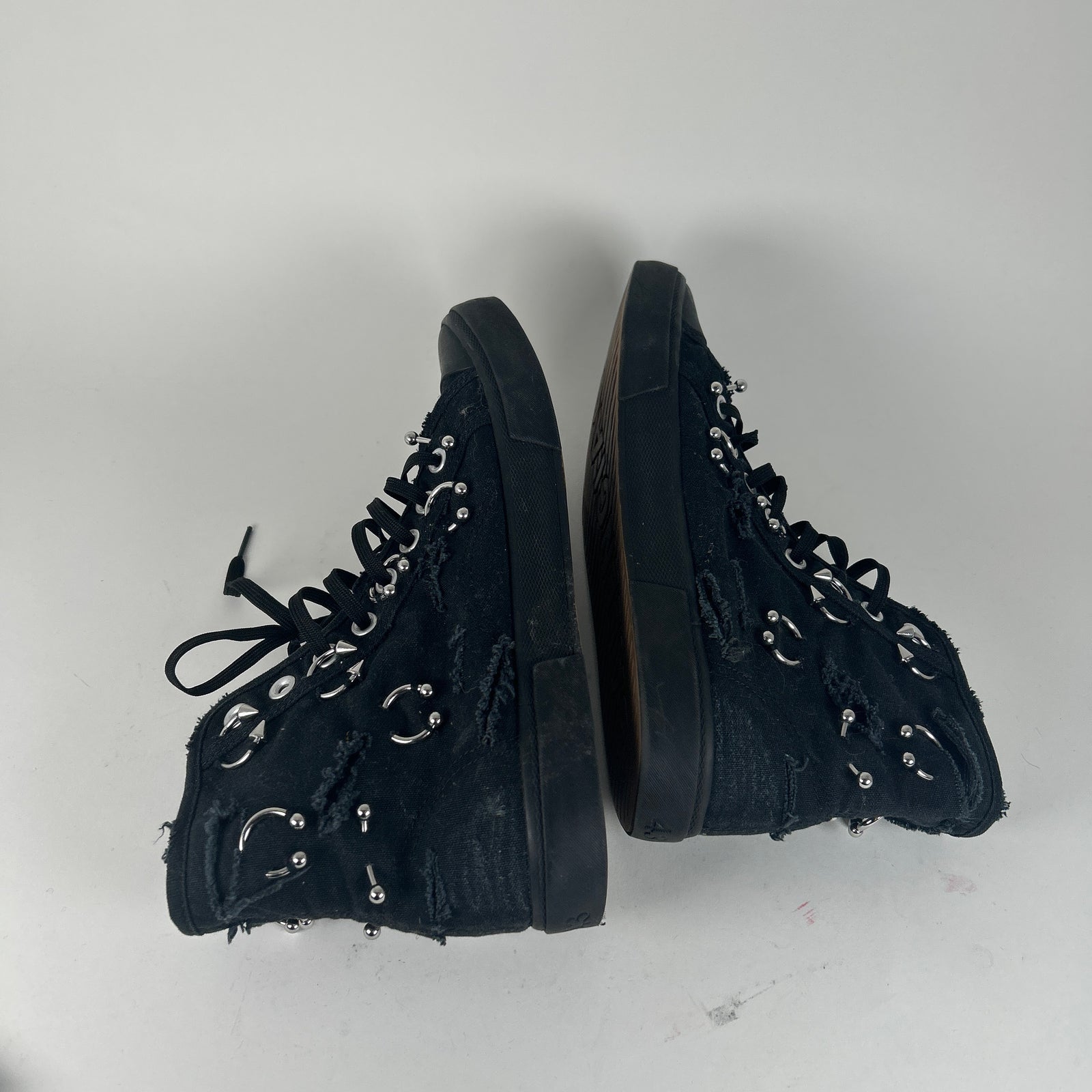 Balenciaga Destroyed Piercing Hightops Size 43