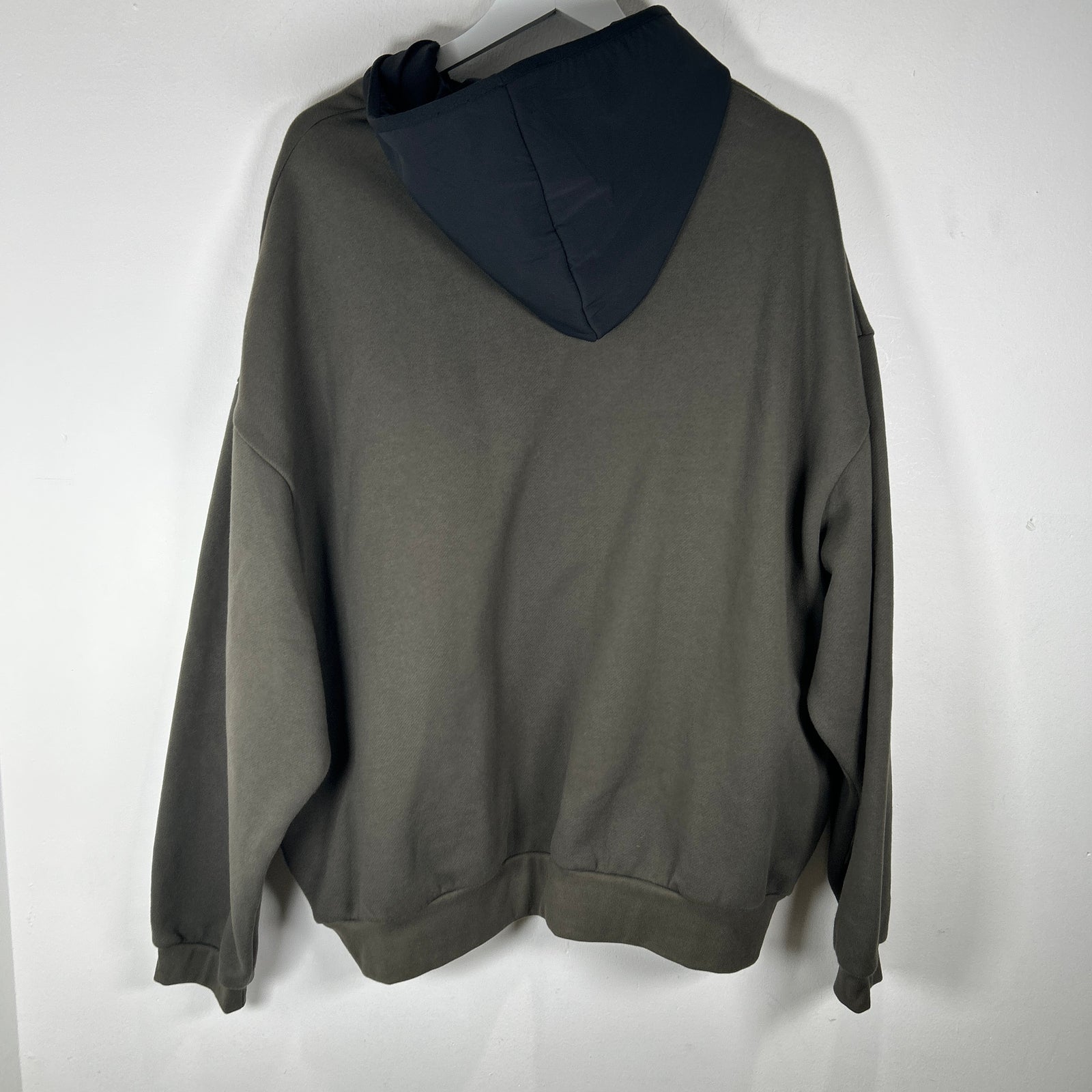 Essentials FOG Hoodie Size L