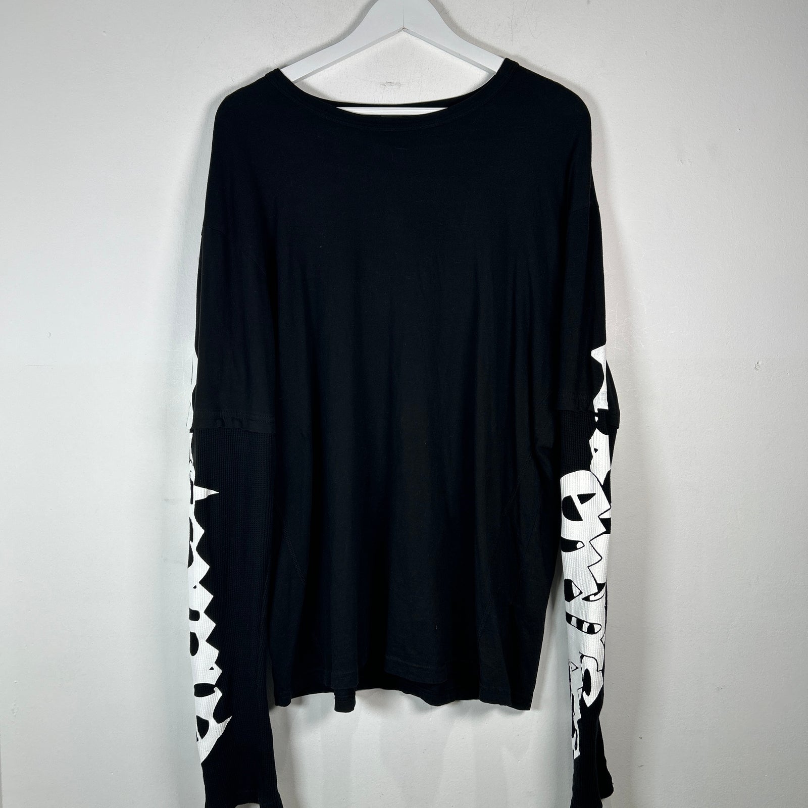 Endless Logo Layered Thermal Black T-Shirt Size L