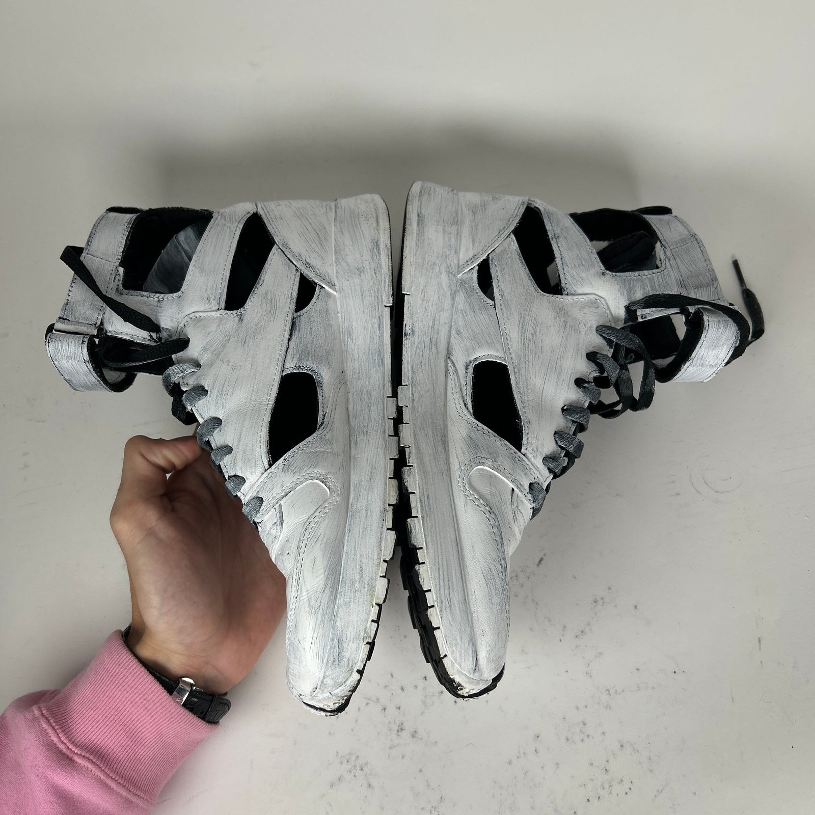 Maison Margiela x Reebok Painted White Cut-Out Tabi Sneaker Size 10