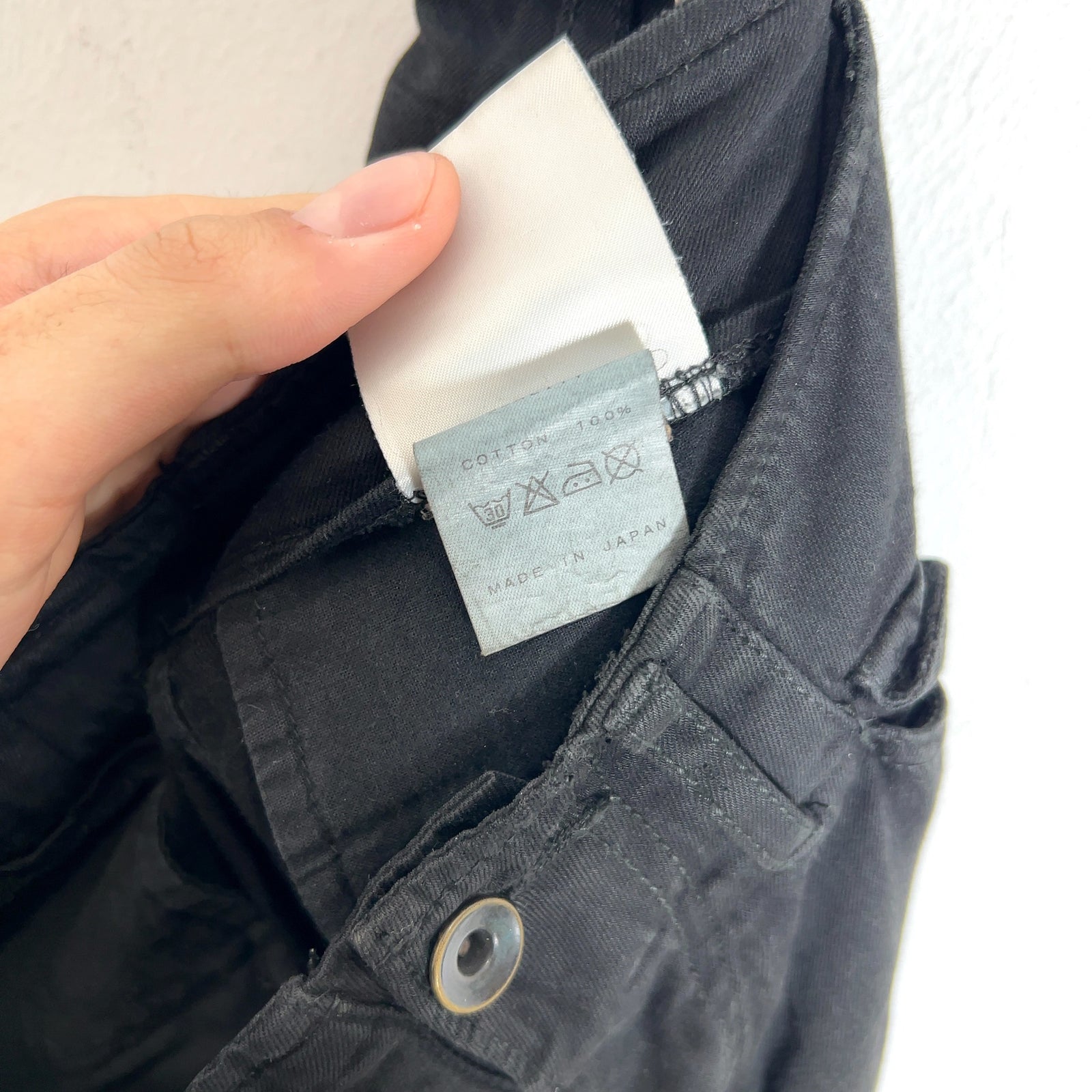 Julius SS11 Gasmask Cargo Shorts
