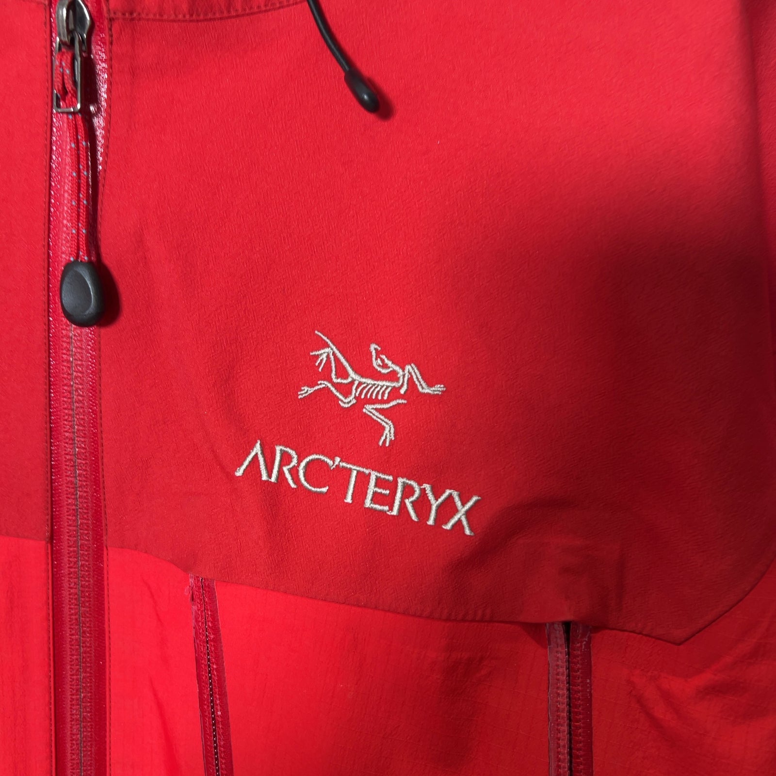 Arc'teryx Red AR Beta Jacket Size L