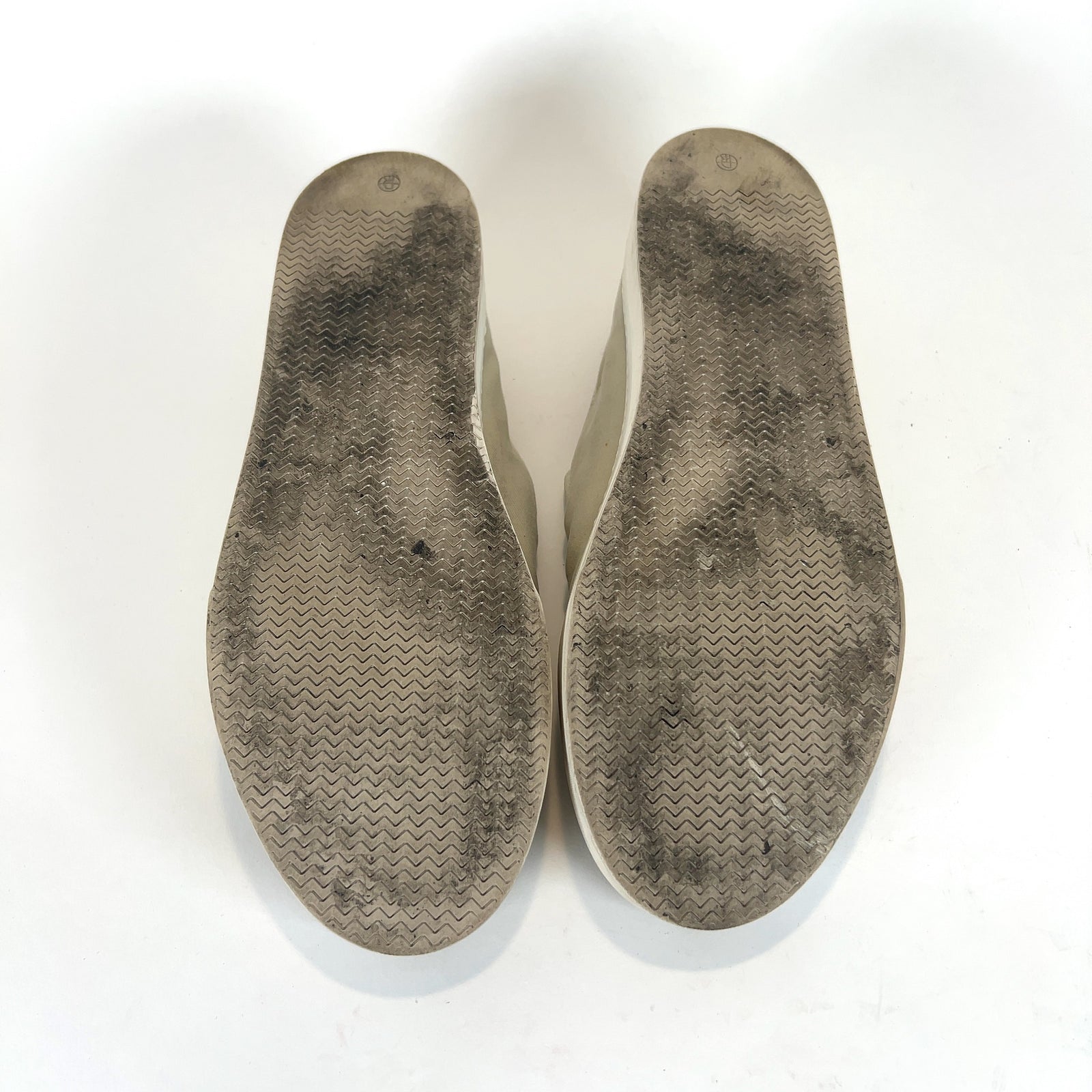 The Row Canvas Low-Top Slip-On Lowtop Sneakers
