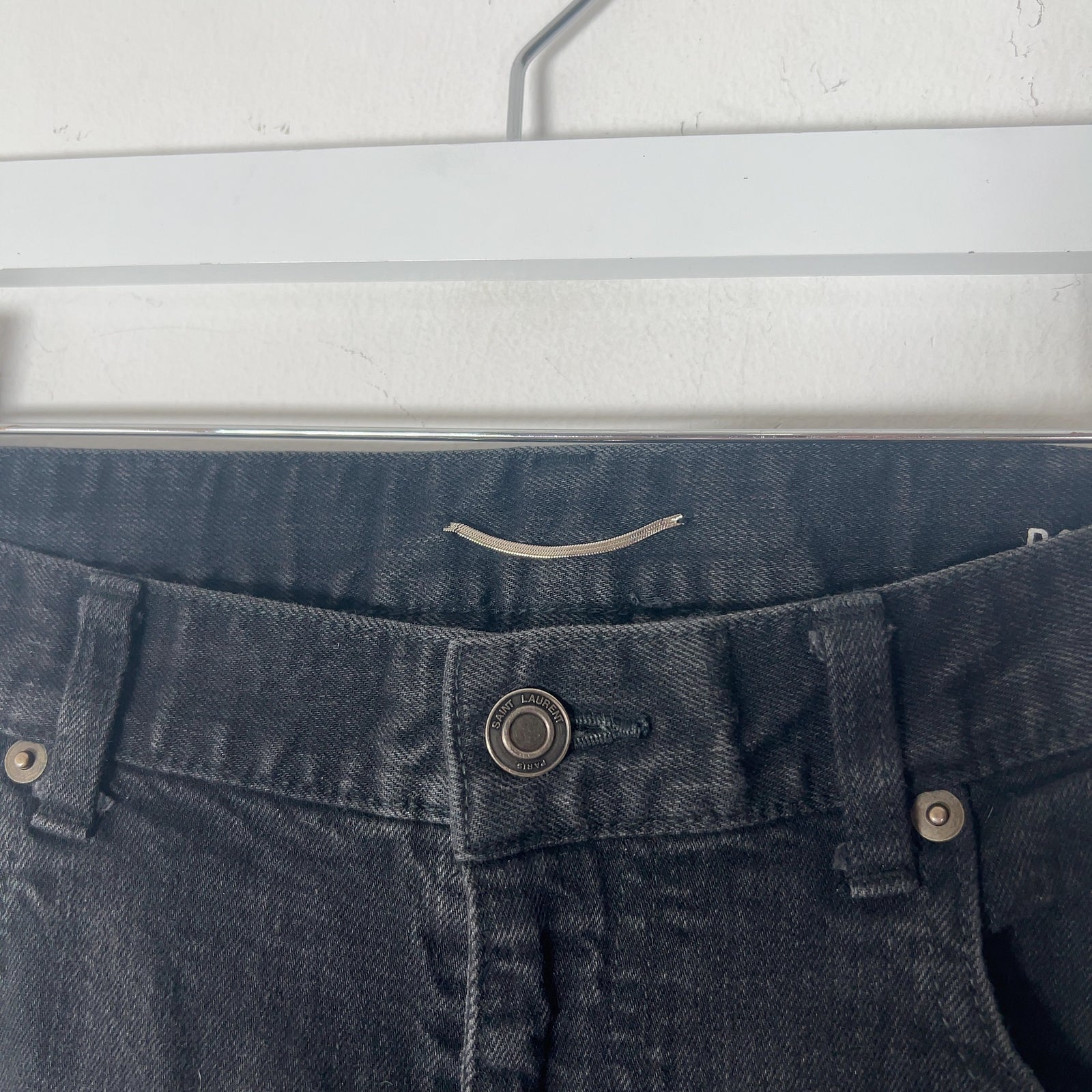 Saint Laurent D02 Skinny Jeans