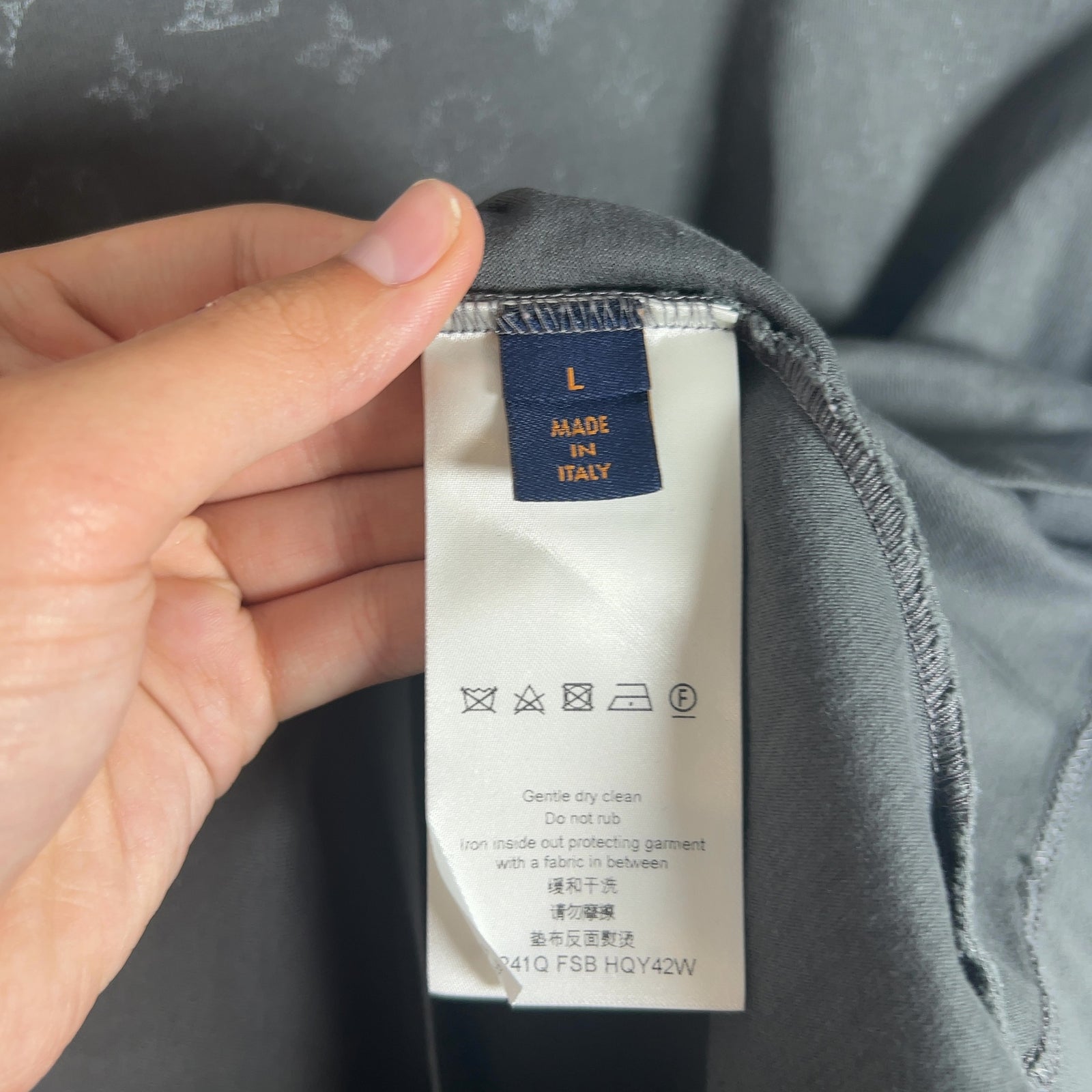 Louis Vuitton Gradient Monogram T-Shirt