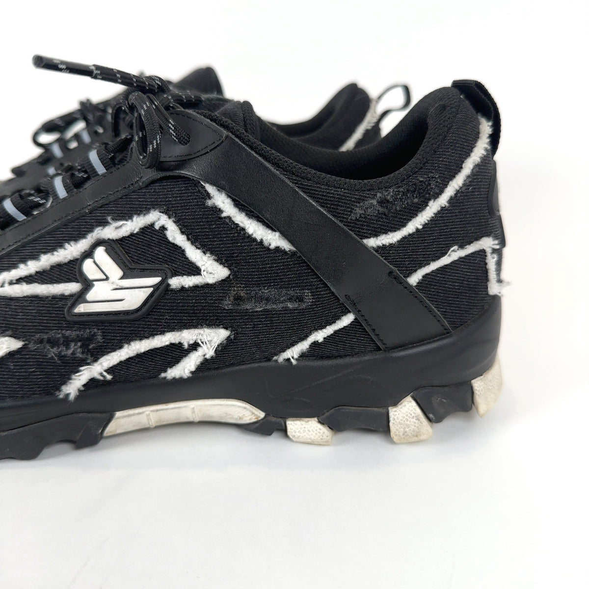 Sicko x Vessel 'Born From Pain' Hiking Sneakers