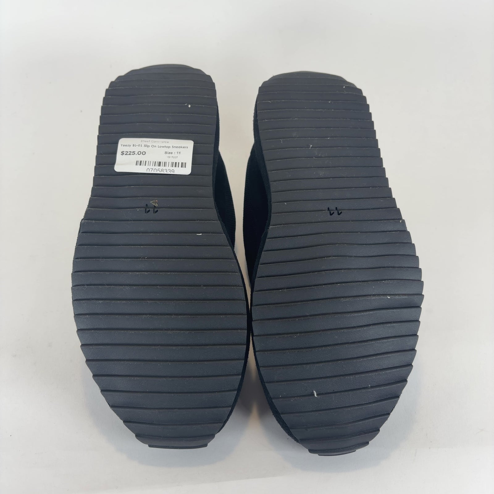 Yeezy BL-01 Slip On Lowtop Sneakers