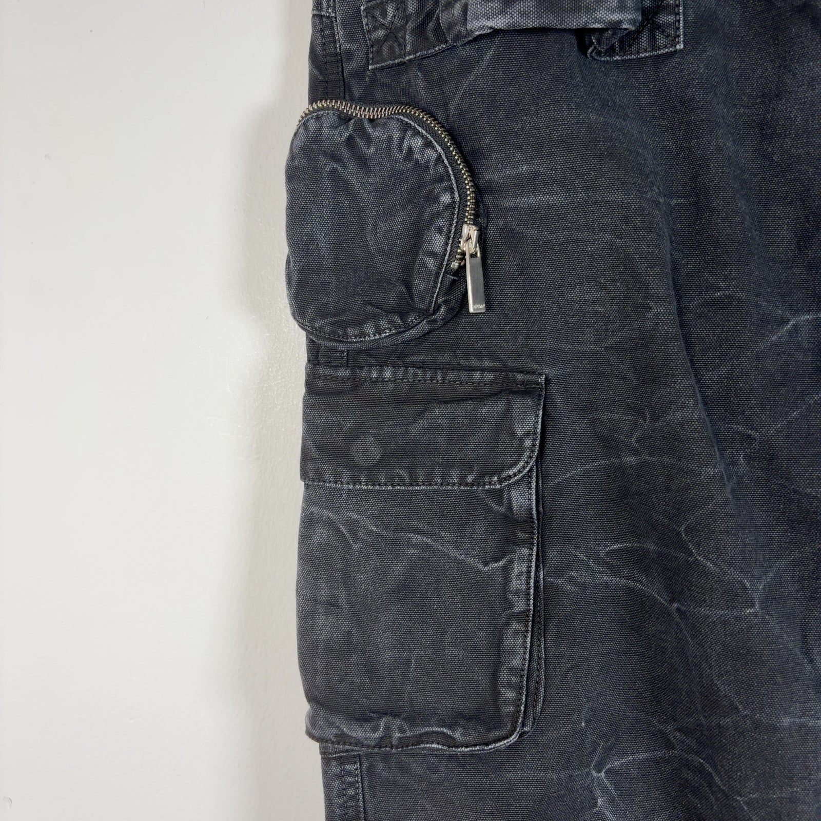 Off-White Cargo Distressed Effect Cargo Pants